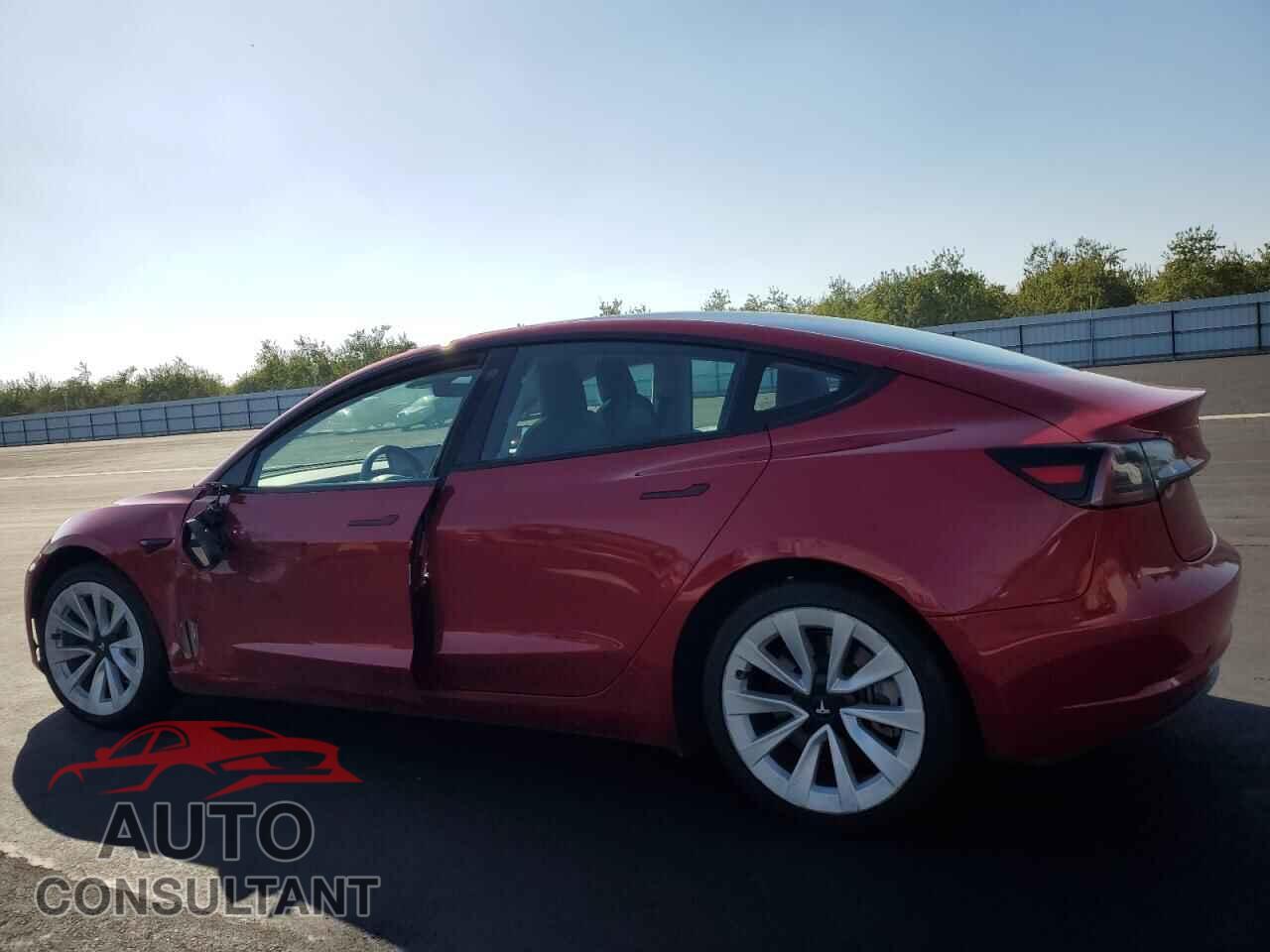 TESLA MODEL 3 2022 - 5YJ3E1EB7NF304899
