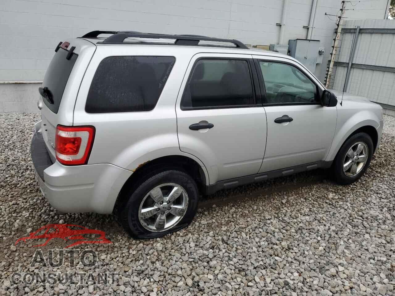 FORD ESCAPE 2010 - 1FMCU9DG2AKD42077