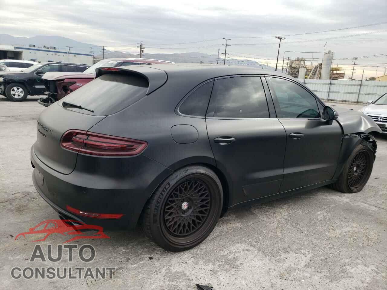 PORSCHE MACAN 2017 - WP1AG2A57HLB50301