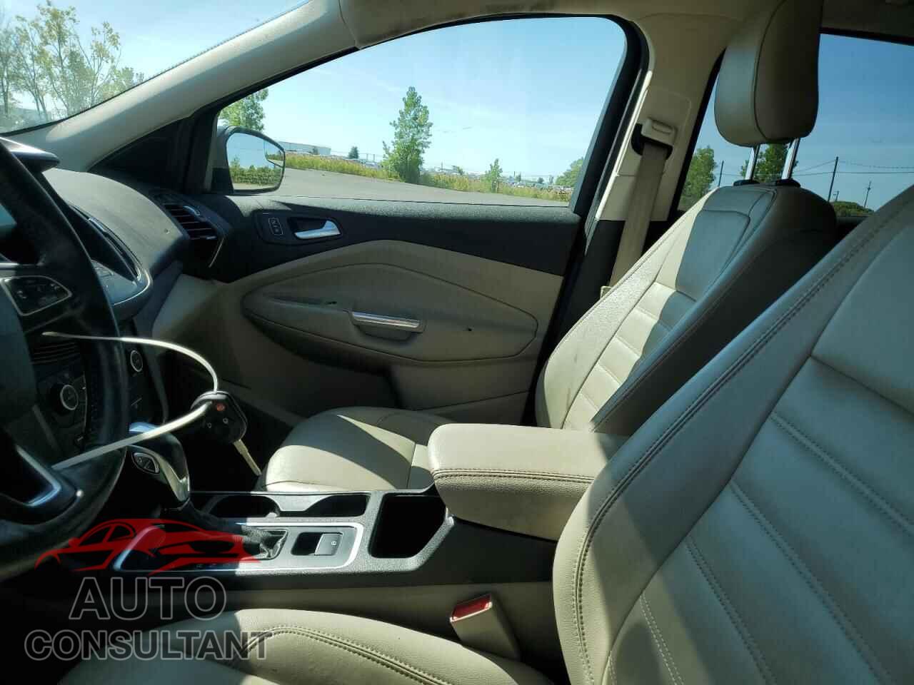 FORD ESCAPE 2018 - 1FMCU9H91JUC96838