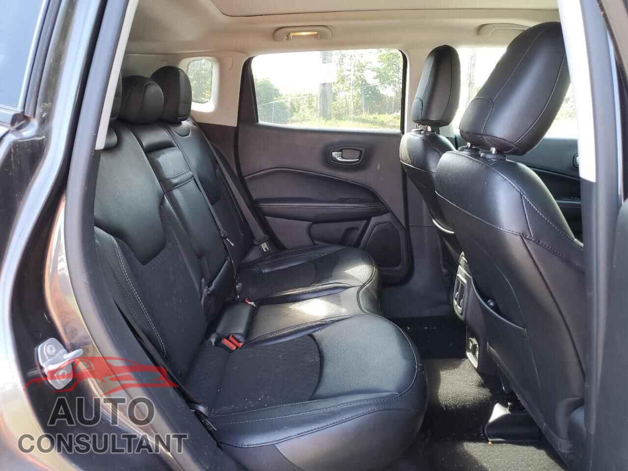 JEEP COMPASS 2019 - 3C4NJDBB4KT818278