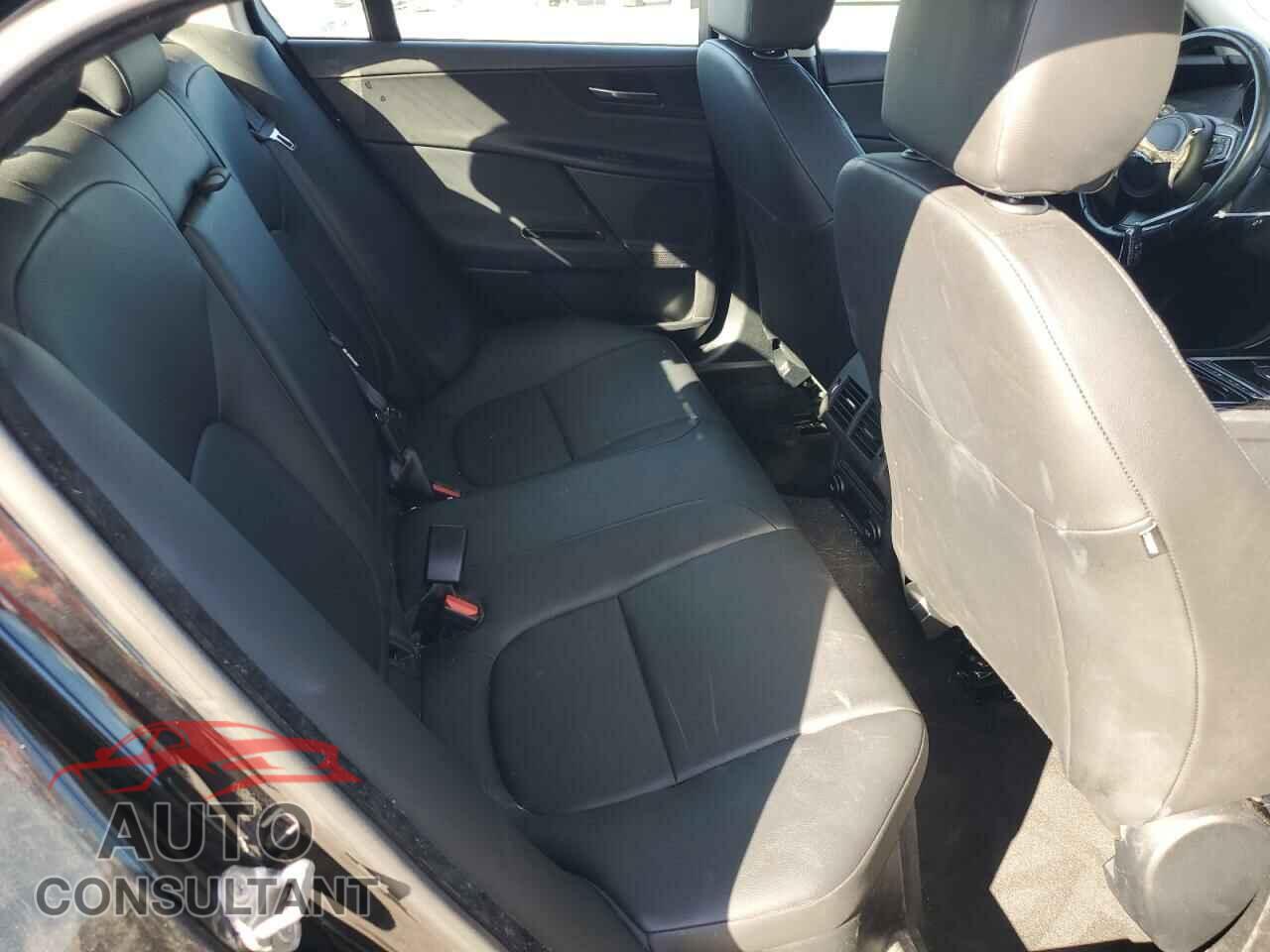 JAGUAR XE 2017 - SAJAR4BG4HA962076