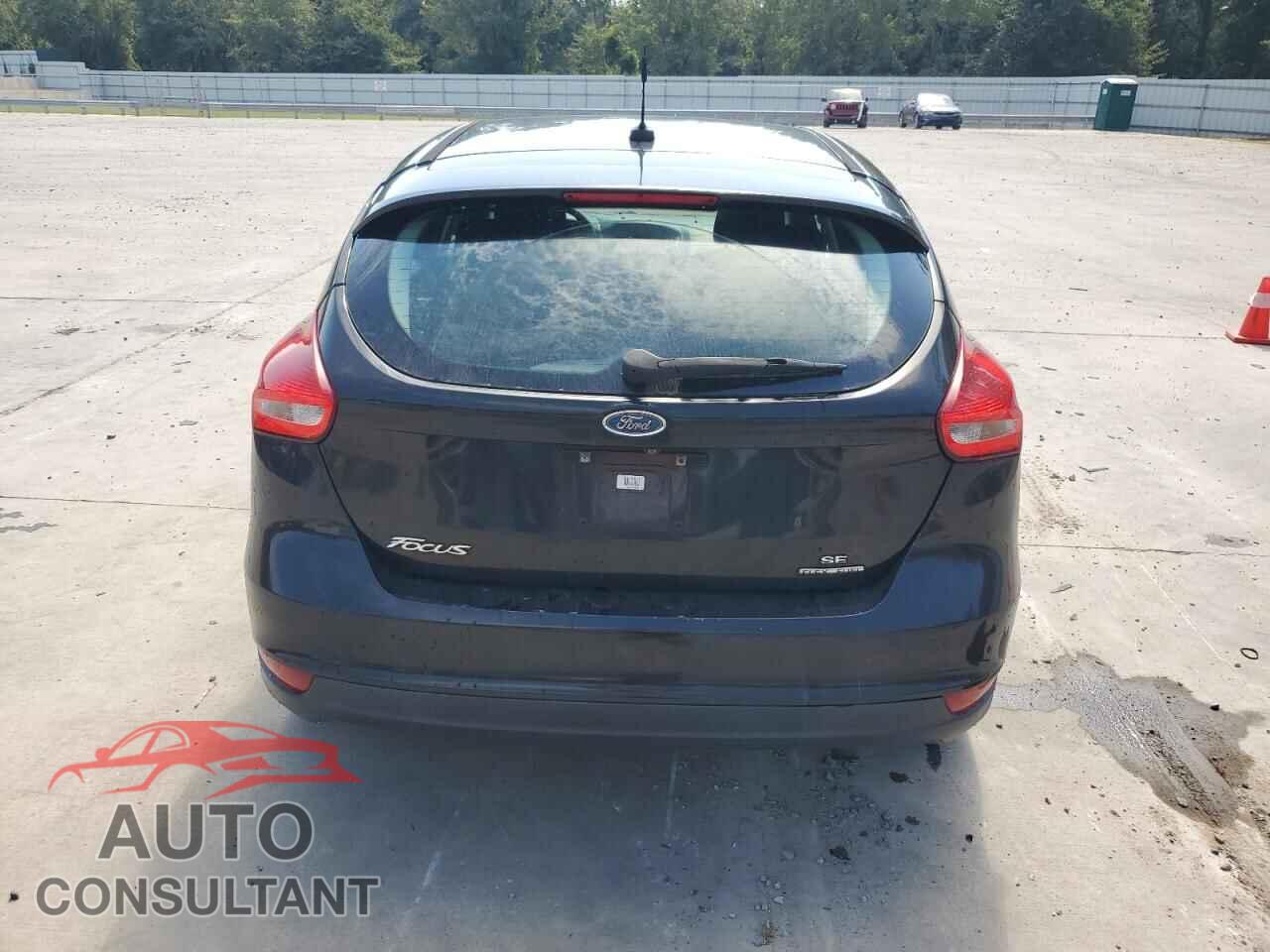 FORD FOCUS 2015 - 1FADP3K21FL249417