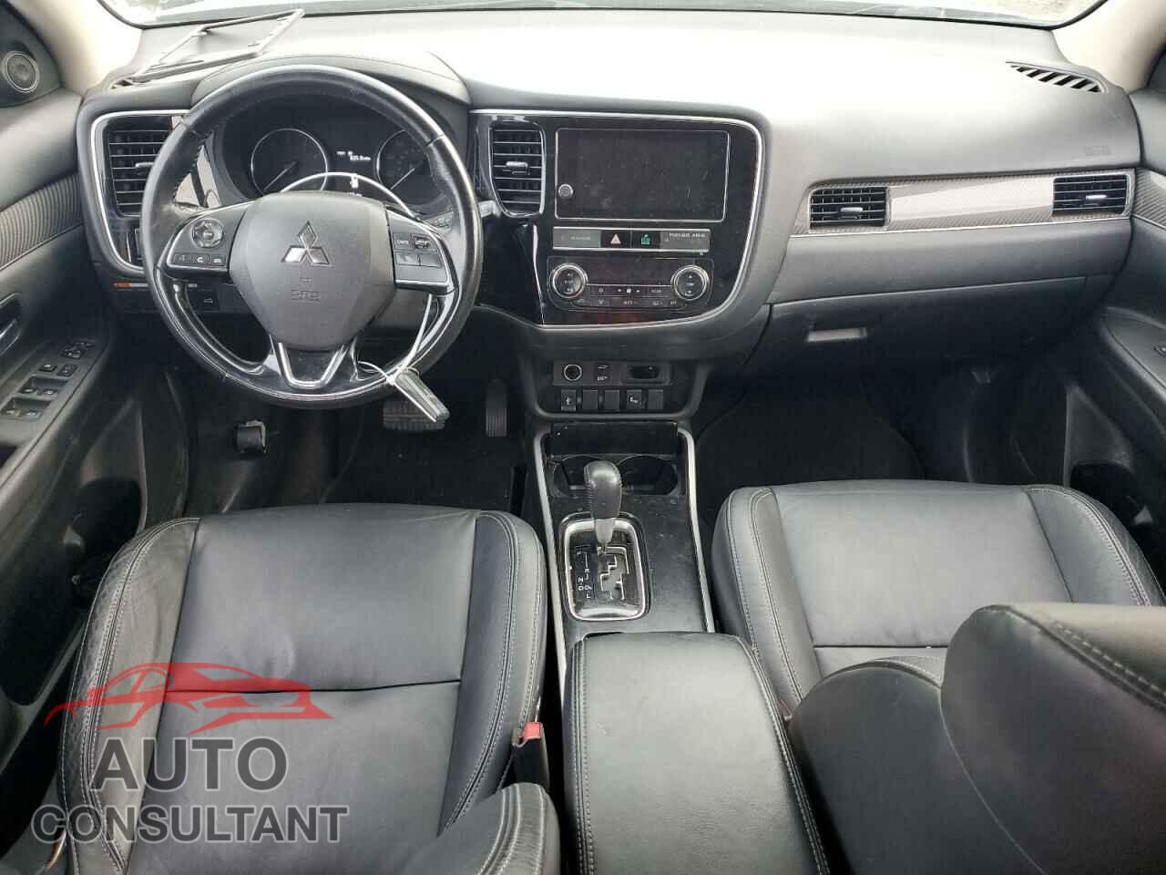 MITSUBISHI OUTLANDER 2019 - JA4AZ3A33KZ019879