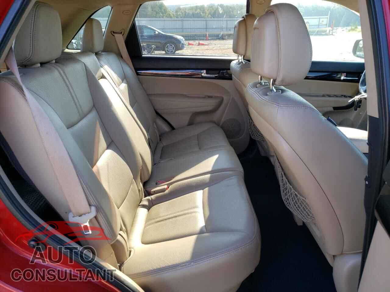 KIA SORENTO 2011 - 5XYKUDA26BG060480