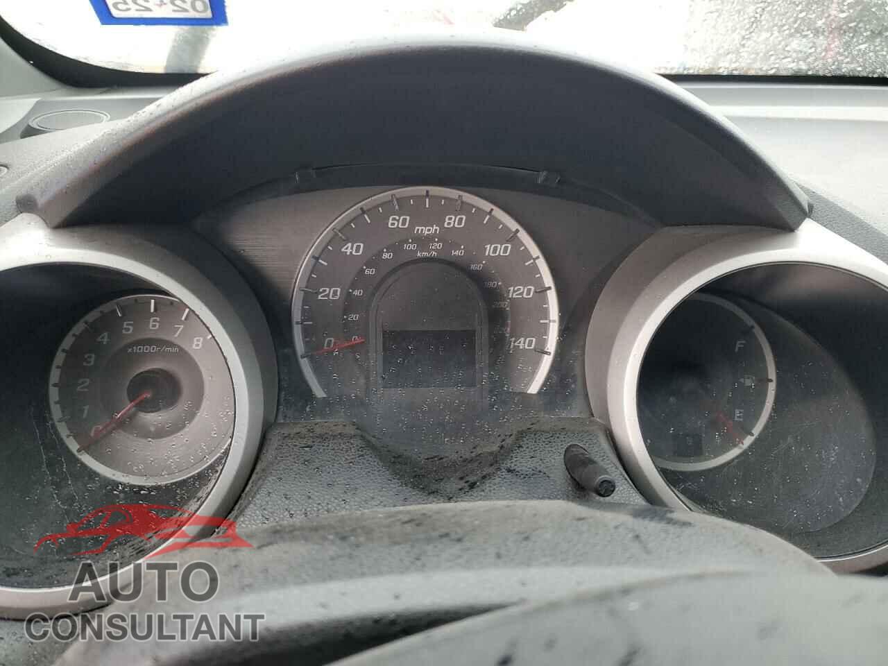HONDA FIT 2011 - JHMGE8H56BC010787