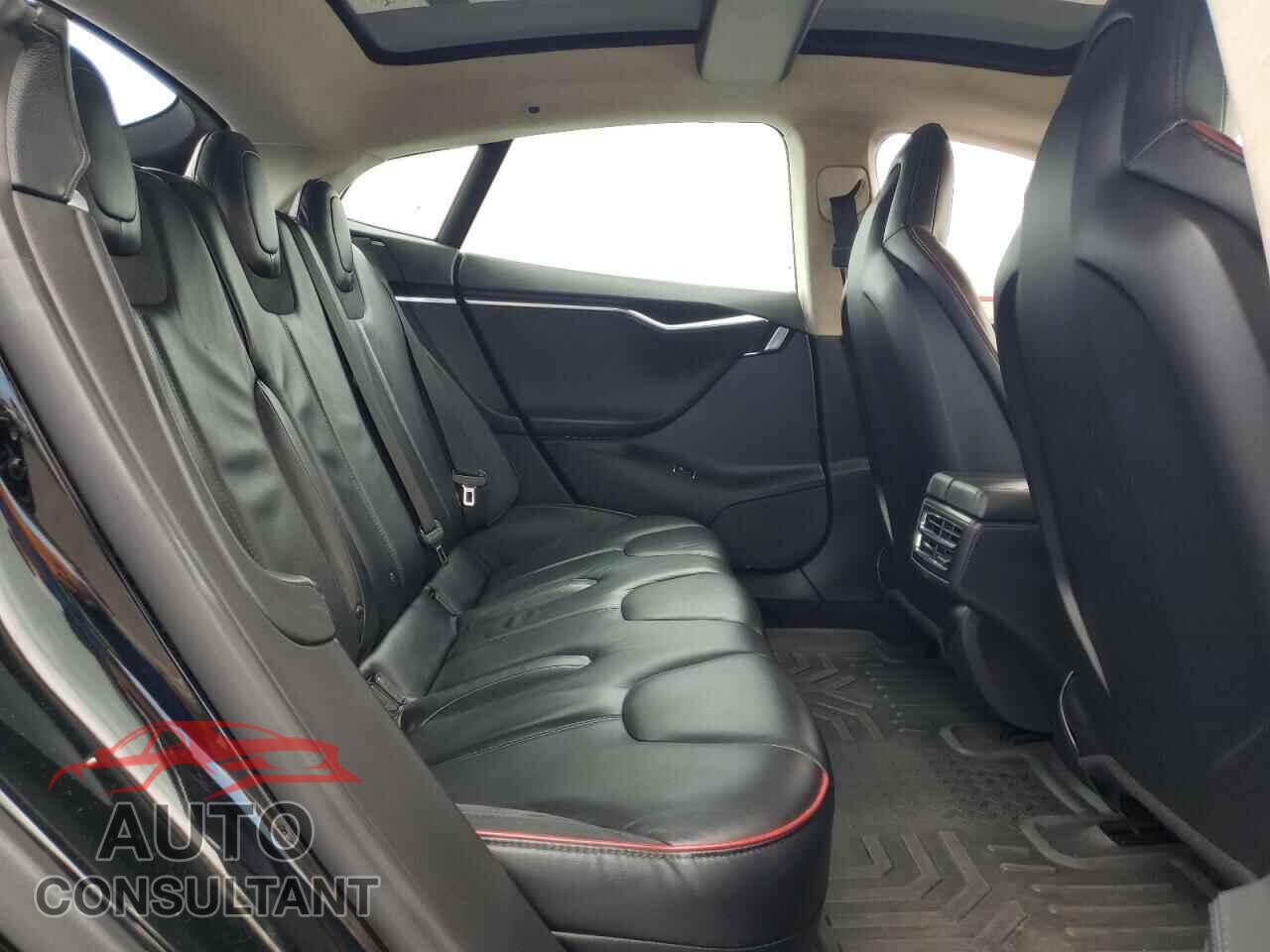 TESLA MODEL S 2012 - 5YJSA1CPXCFP01879