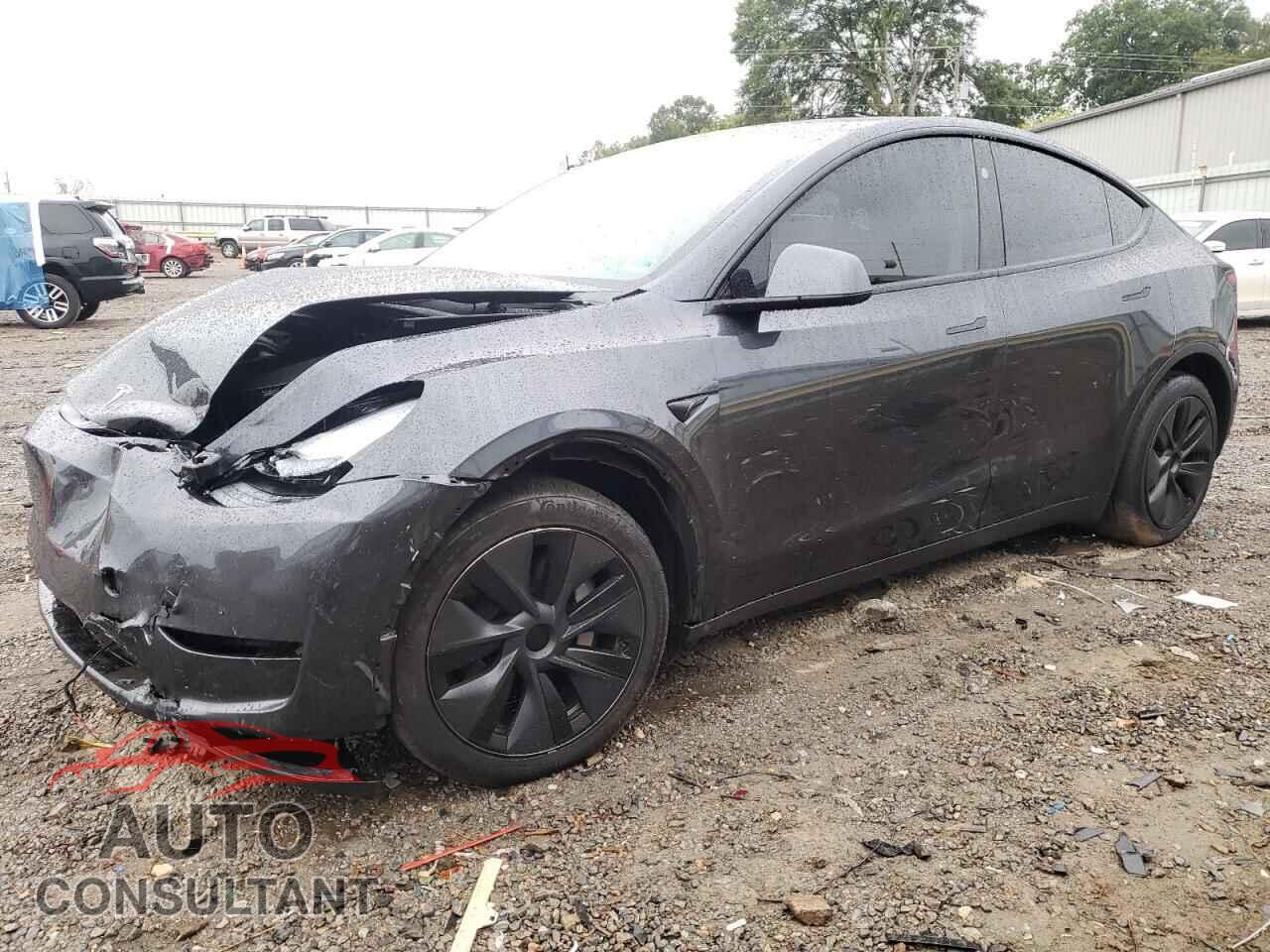 TESLA MODEL Y 2025 - 7SAYGDEEXSA357734