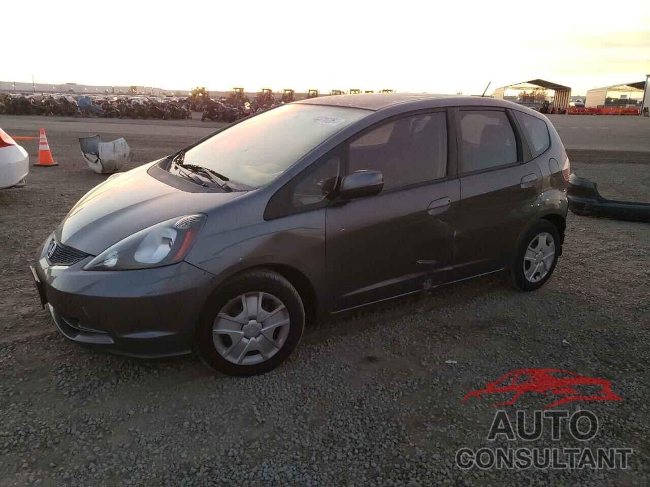 HONDA FIT 2013 - JHMGE8H30DC081470