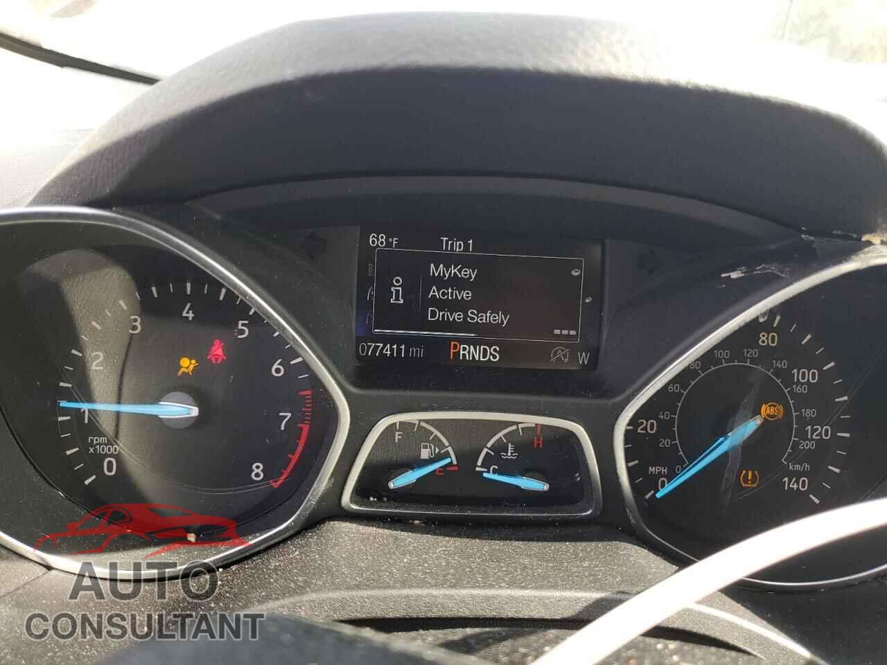 FORD ESCAPE 2017 - 1FMCU0GD6HUB40452