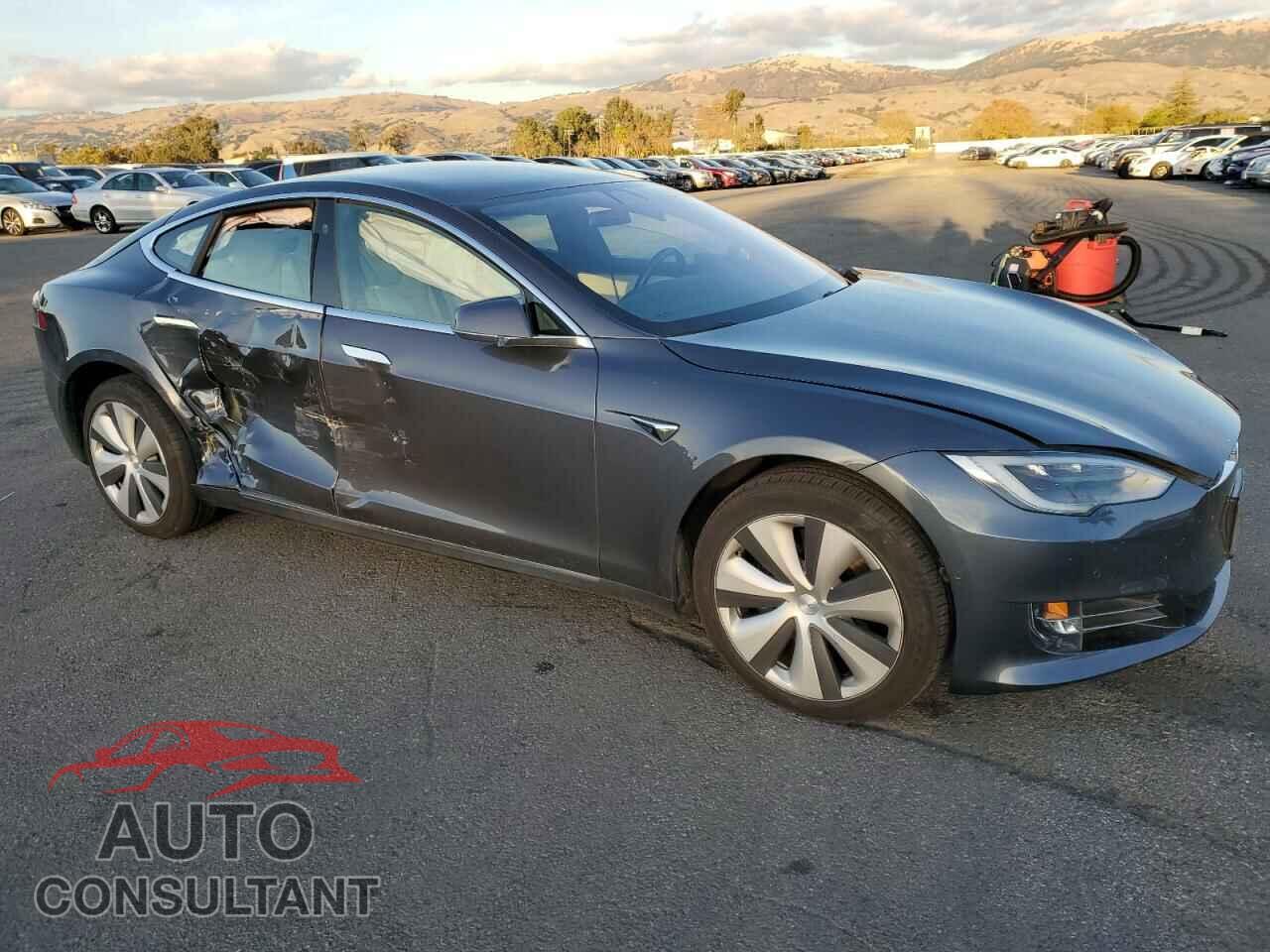 TESLA MODEL S 2020 - 5YJSA1E25LF396776