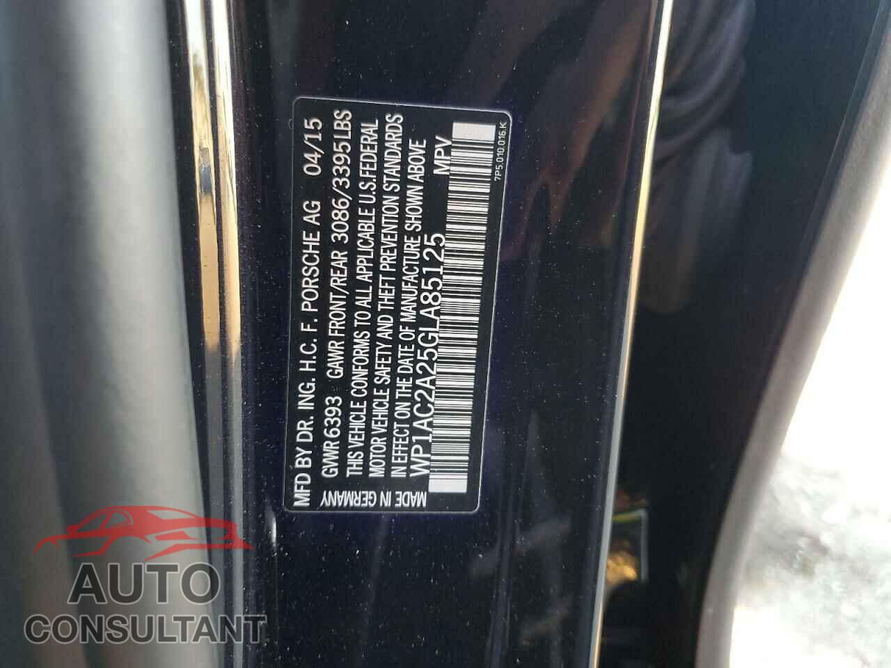 PORSCHE CAYENNE 2016 - WP1AC2A25GLA85125