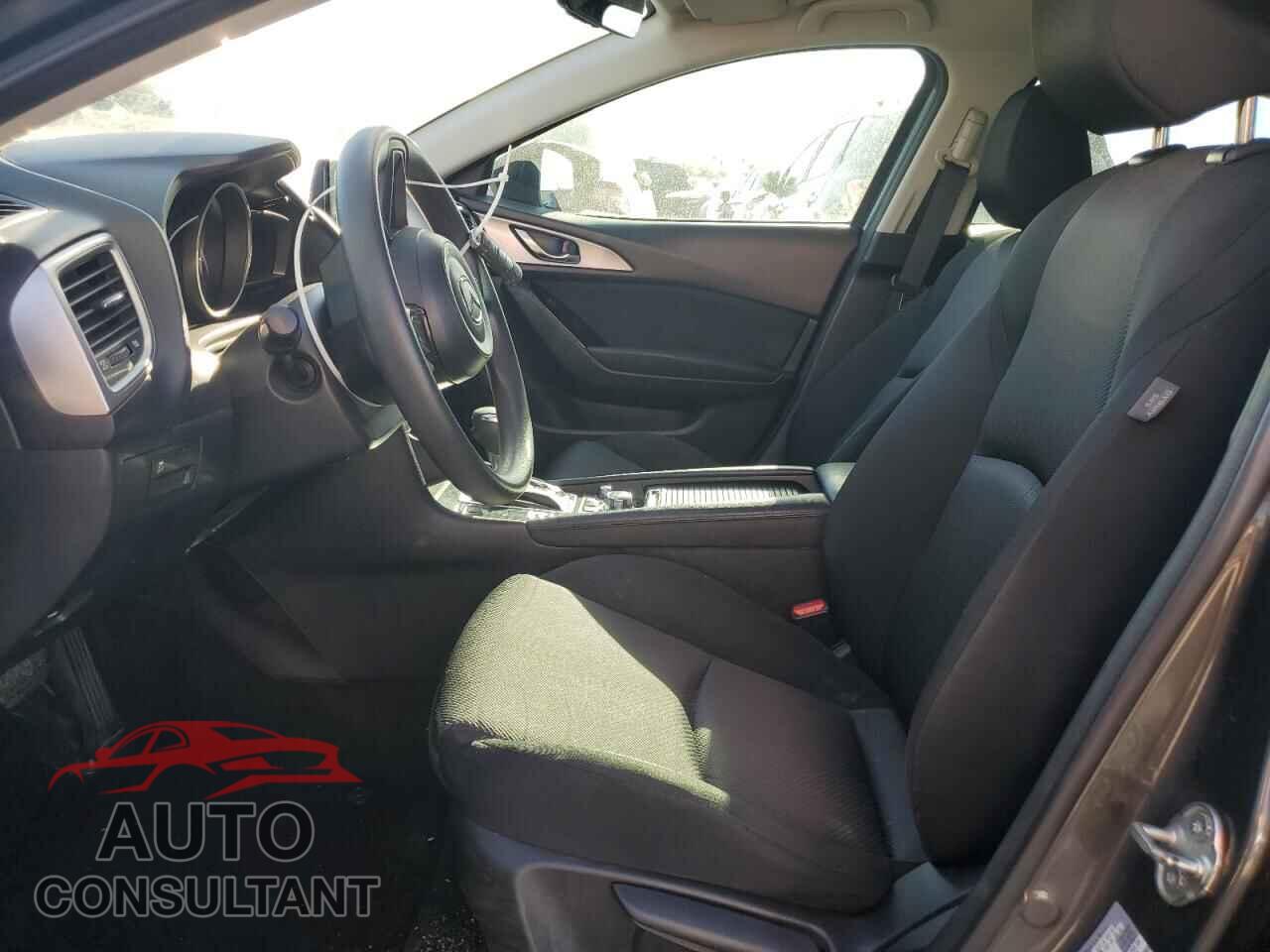 MAZDA 3 2018 - 3MZBN1U78JM216472