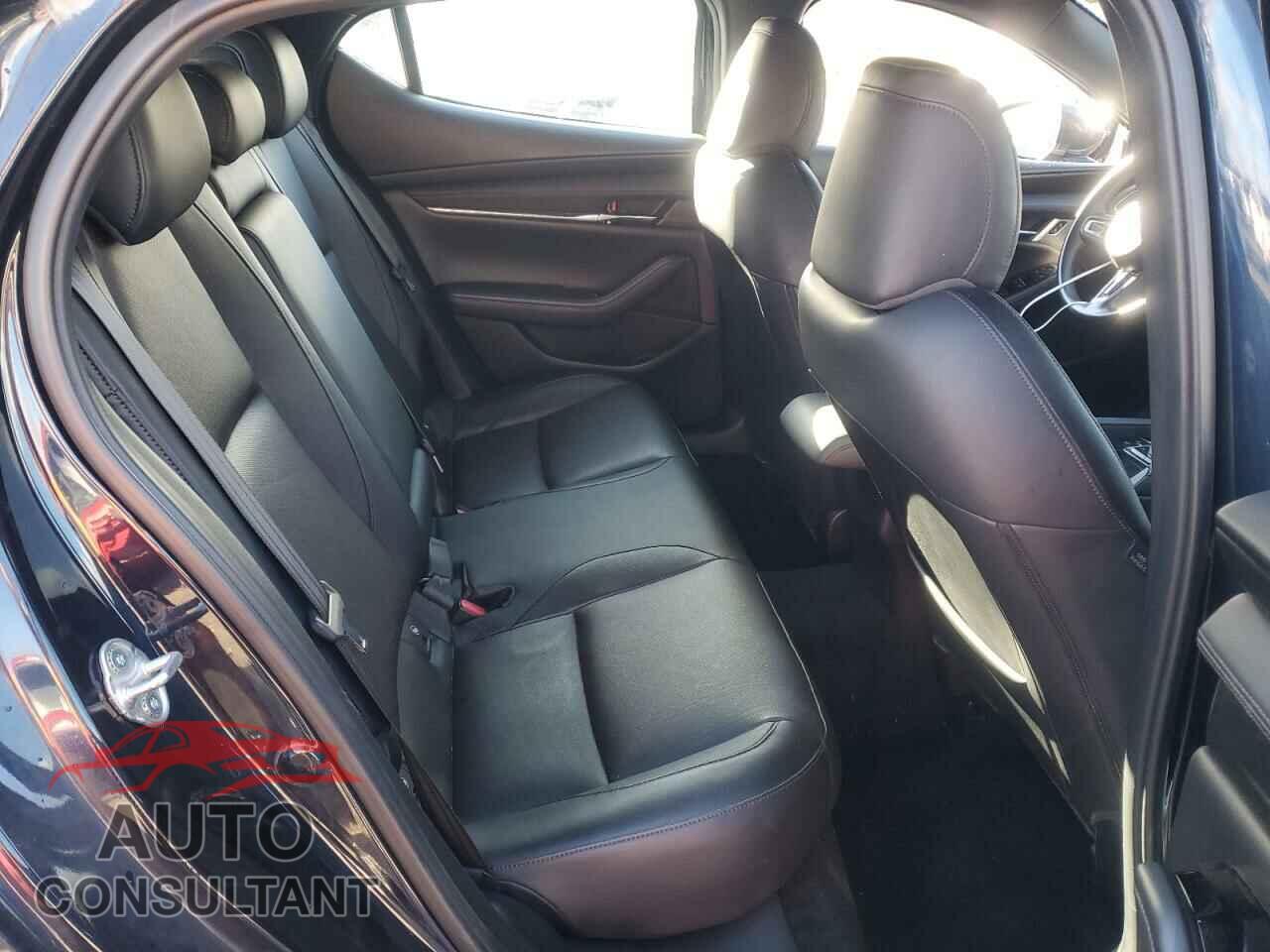 MAZDA 3 2019 - JM1BPANM4K1131127