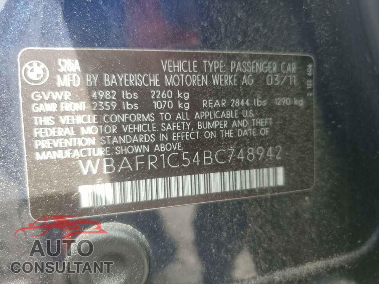 BMW 5 SERIES 2011 - WBAFR1C54BC748942