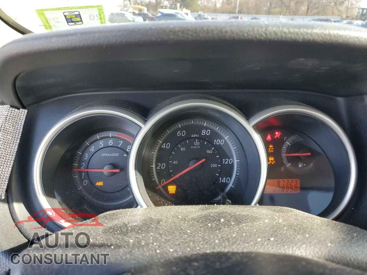 NISSAN VERSA 2010 - 3N1BC1AP0AL379851