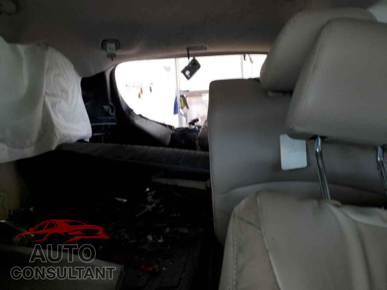 SUBARU OUTBACK 2018 - 4S4BSAKC7J3342637