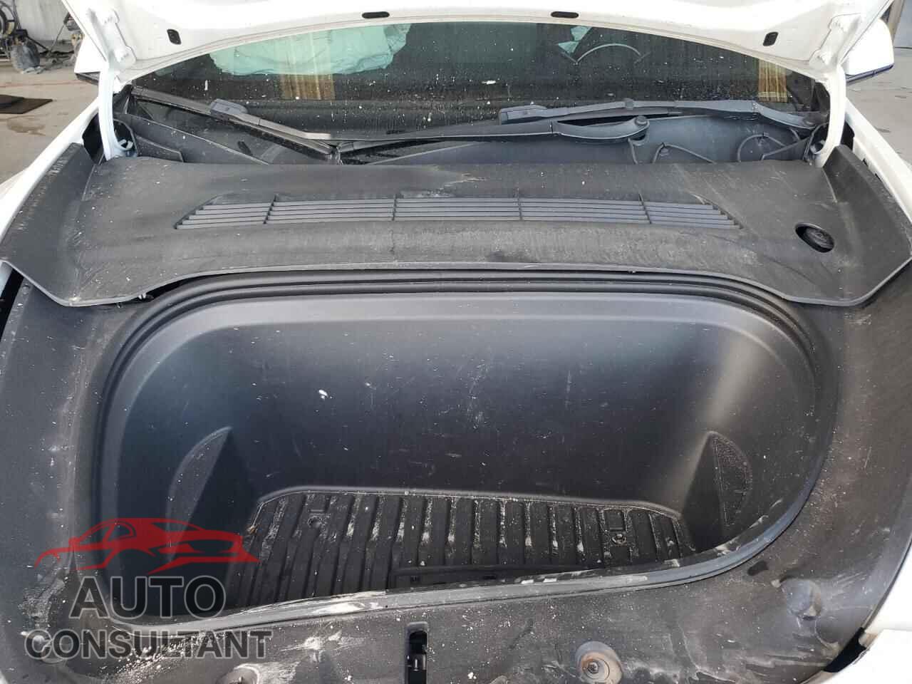 TESLA MODEL Y 2022 - 7SAYGDEE6NF442089