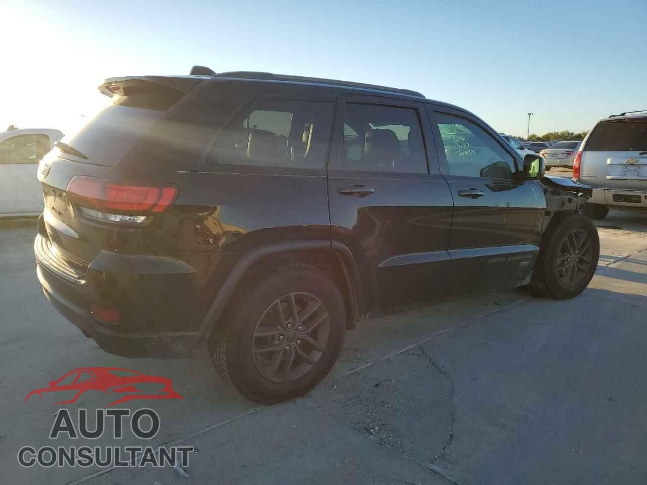 JEEP GRAND CHER 2017 - 1C4RJEAG2HC647541