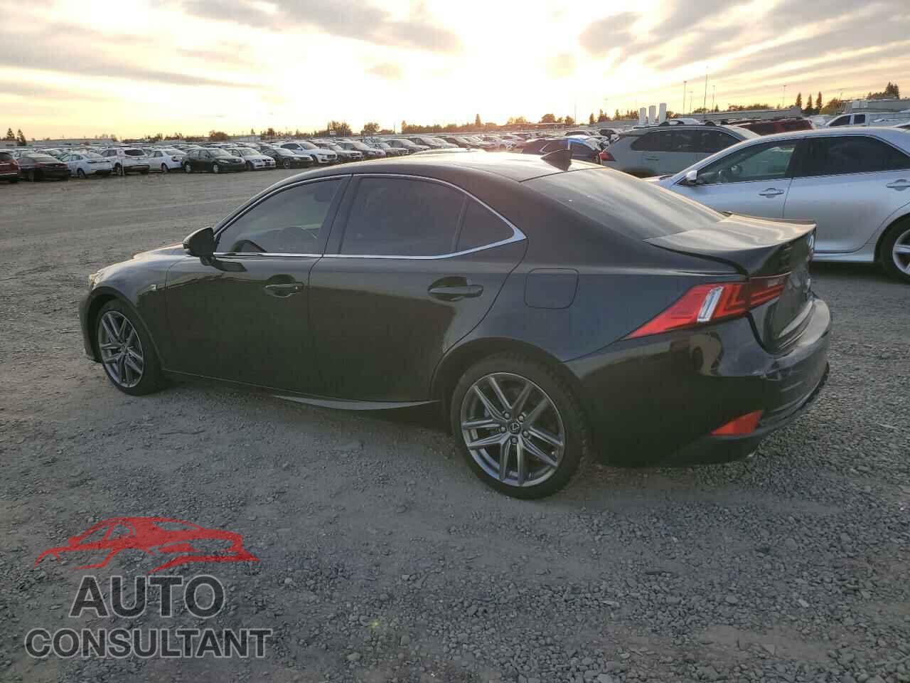 LEXUS IS 2014 - JTHBE1D24E5012401