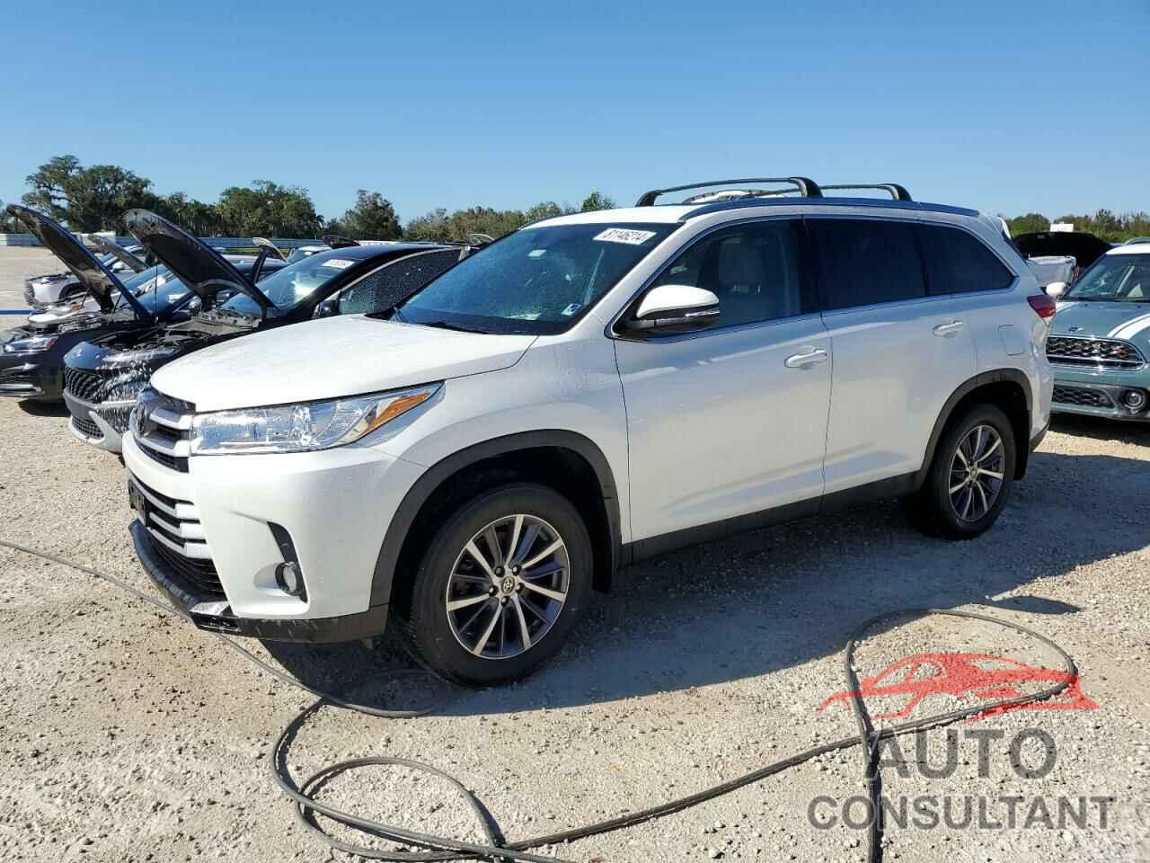 TOYOTA HIGHLANDER 2019 - 5TDJZRFH8KS625886