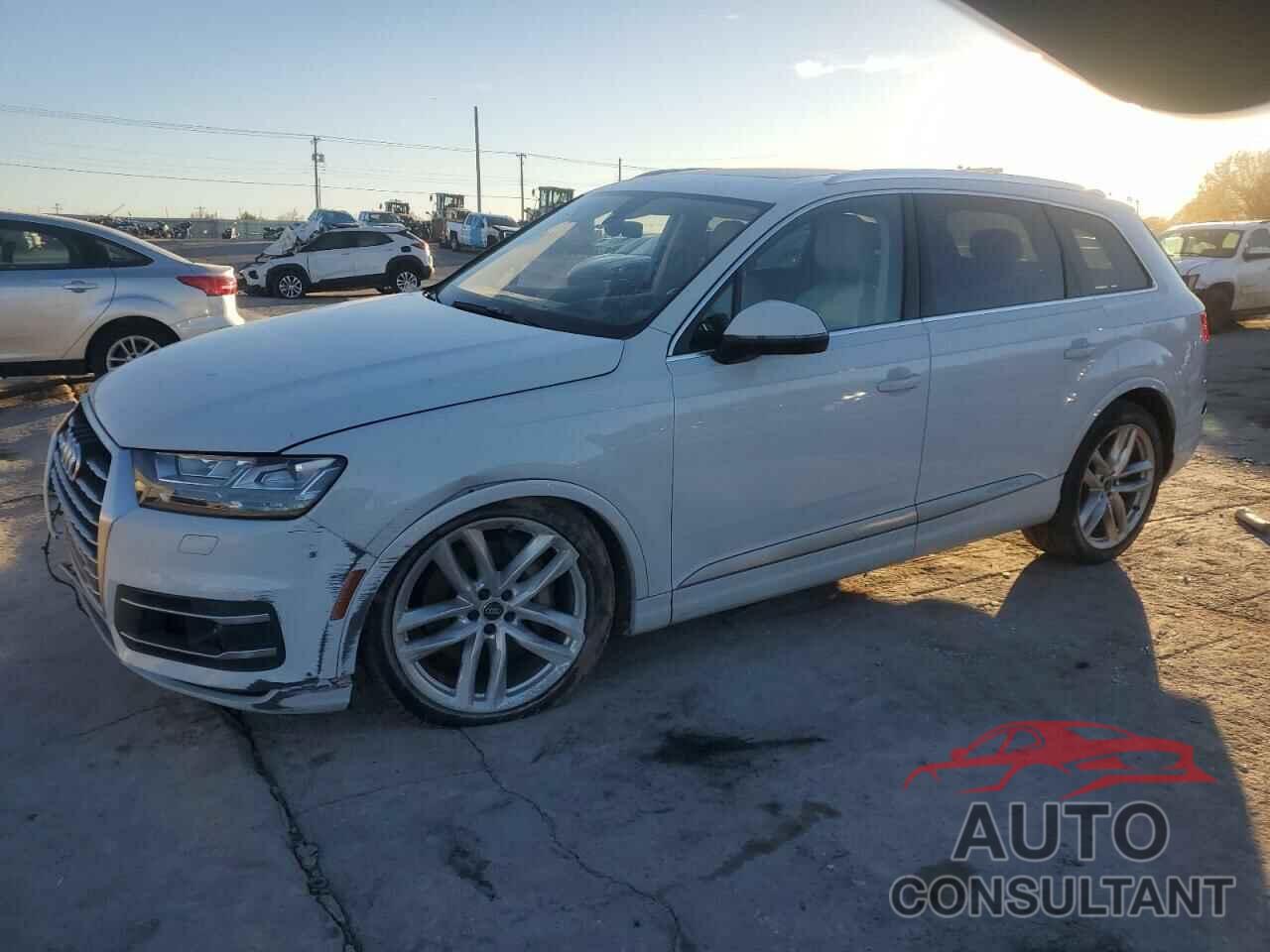 AUDI Q7 2018 - WA1VAAF72JD017934