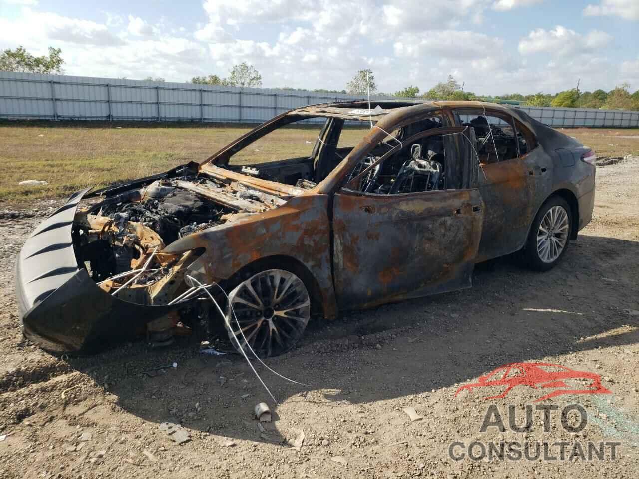 TOYOTA CAMRY 2018 - 4T1BZ1HK1JU016918