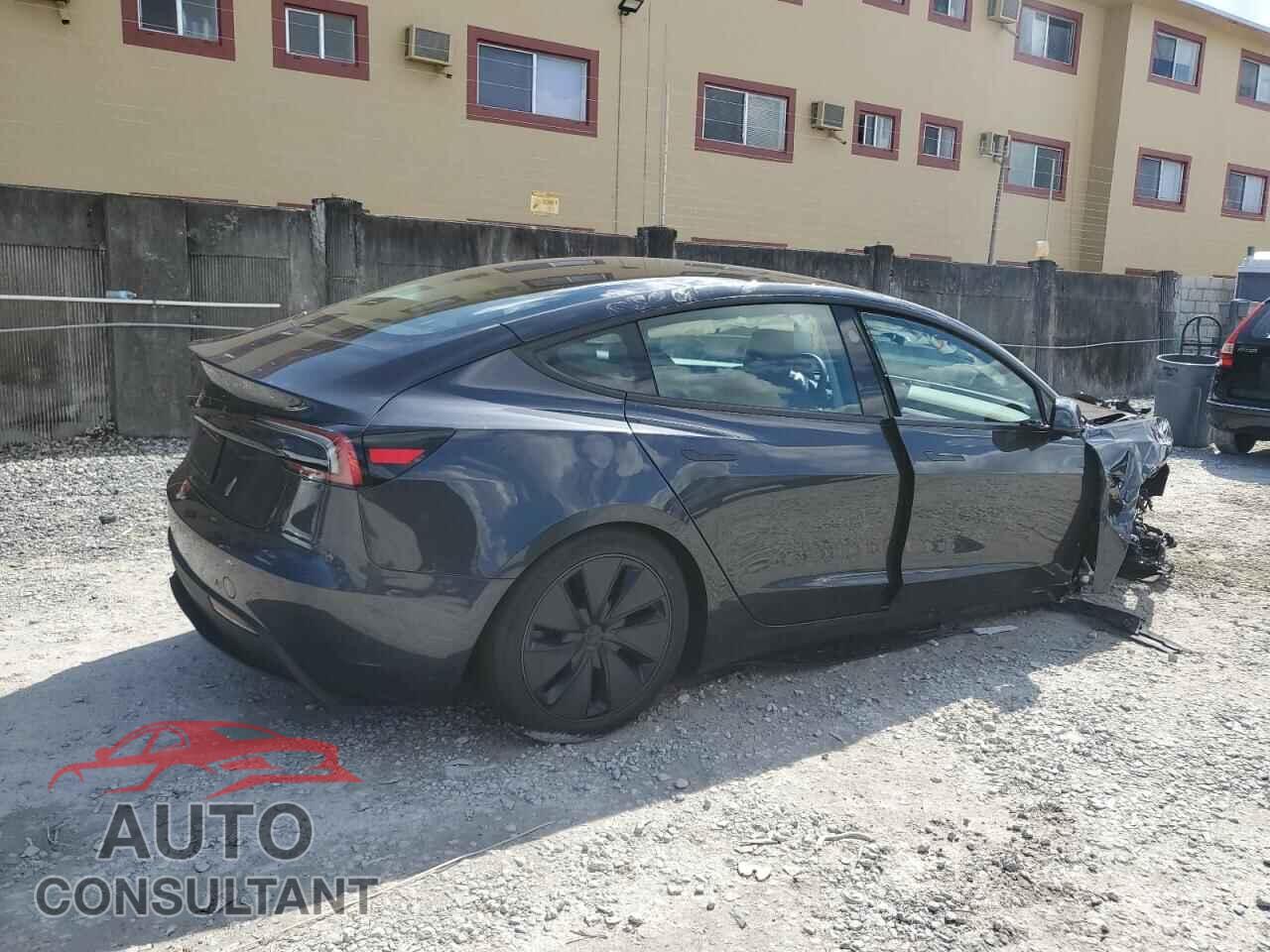 TESLA MODEL 3 2025 - 5YJ3E1EA3SF050465