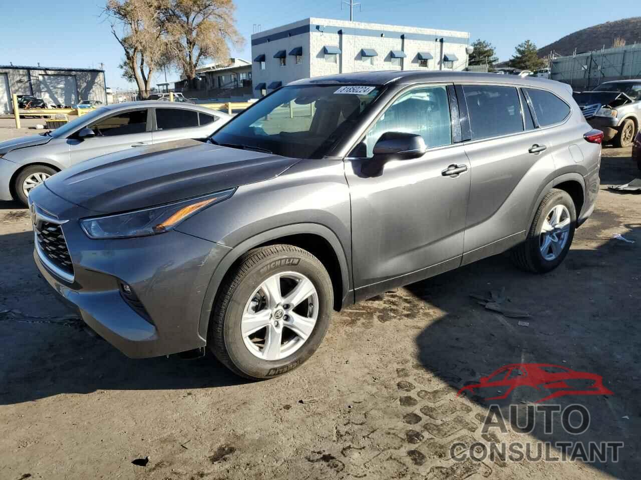 TOYOTA HIGHLANDER 2022 - 5TDZZRAH6NS547218