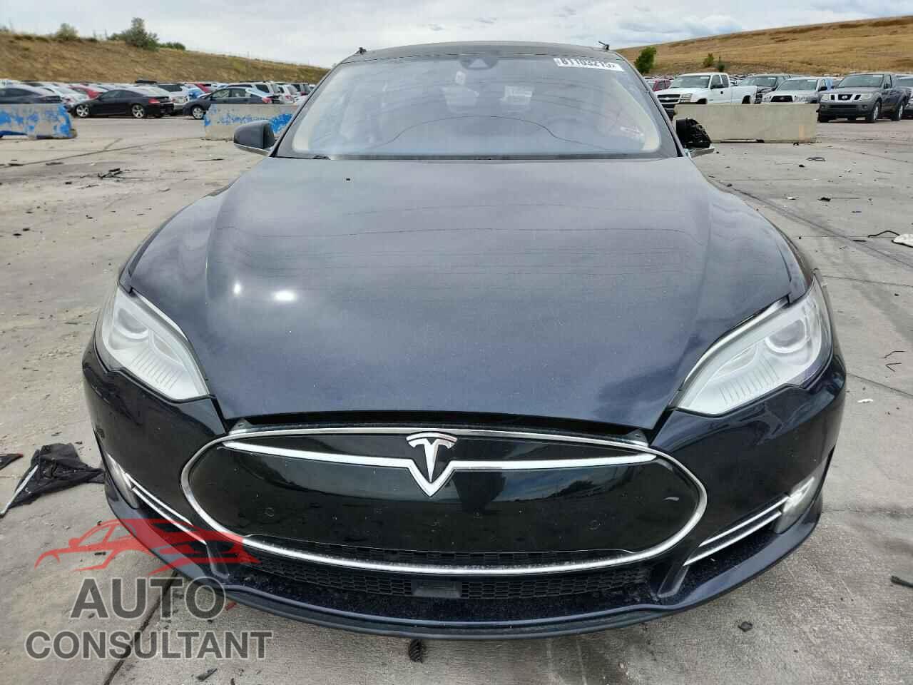 TESLA MODEL S 2015 - 5YJSA1S2XFF084476