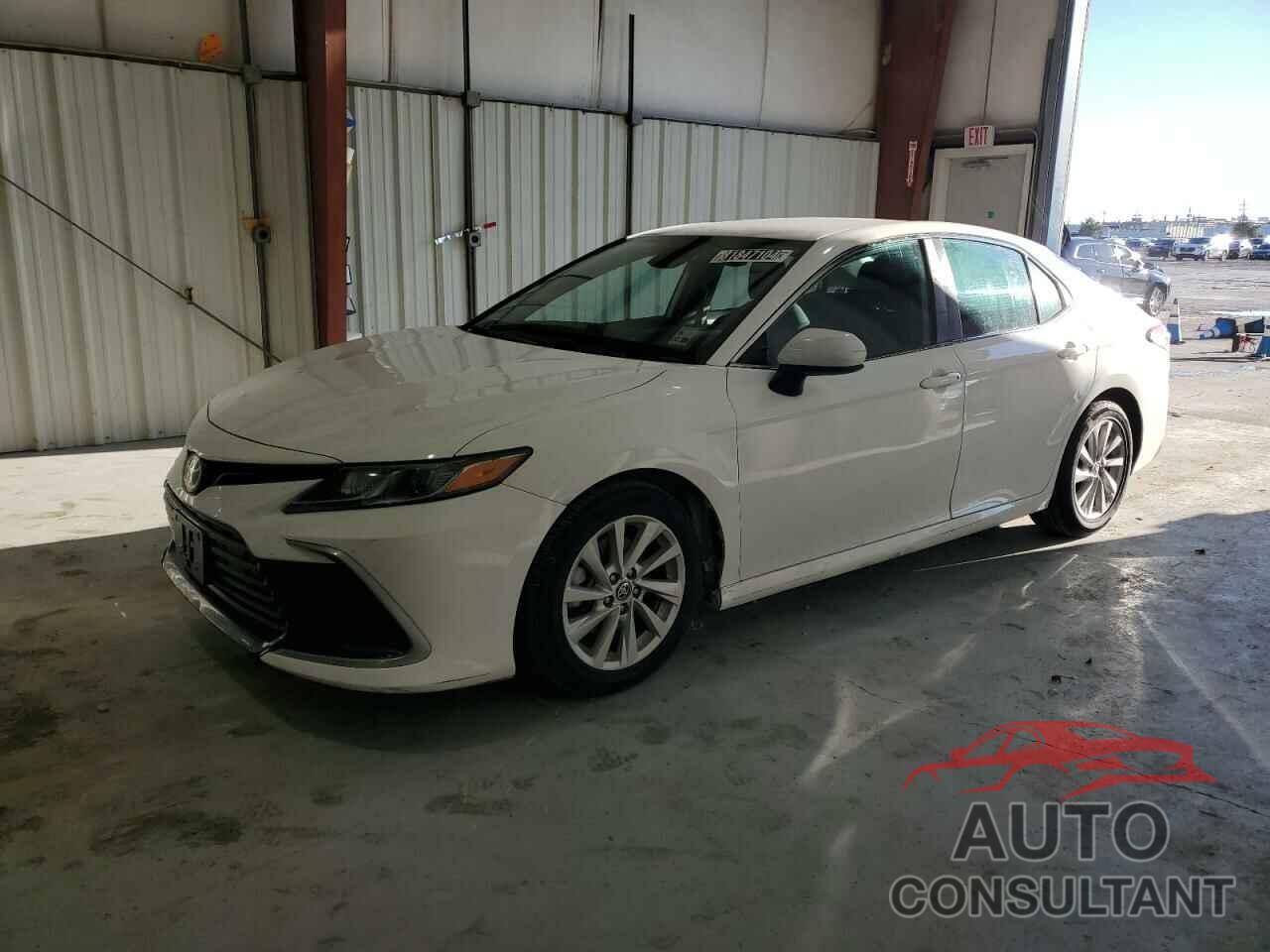 TOYOTA CAMRY 2021 - 4T1C11AK7MU465109