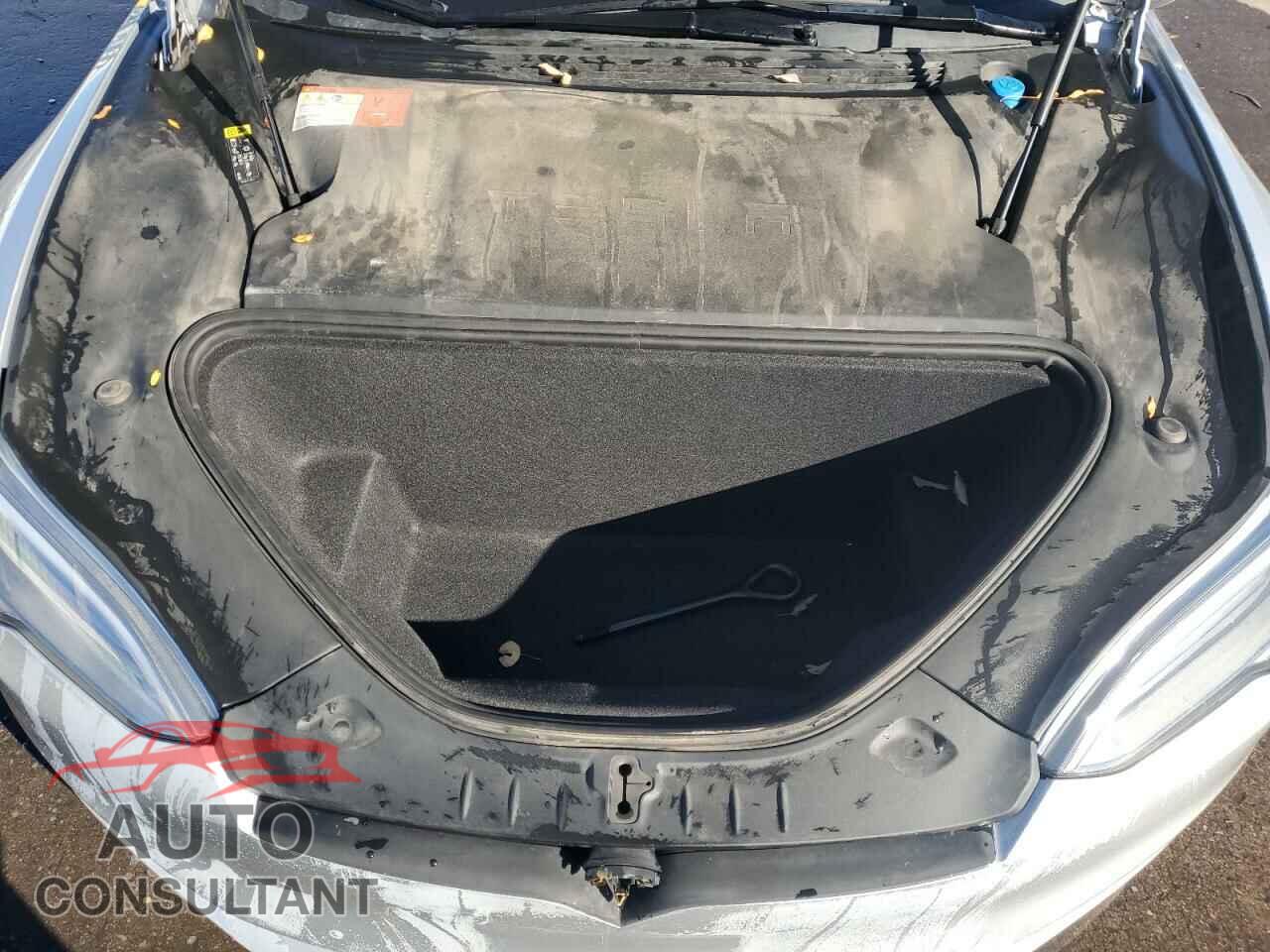 TESLA MODEL S 2017 - 5YJSA1E28HF211112