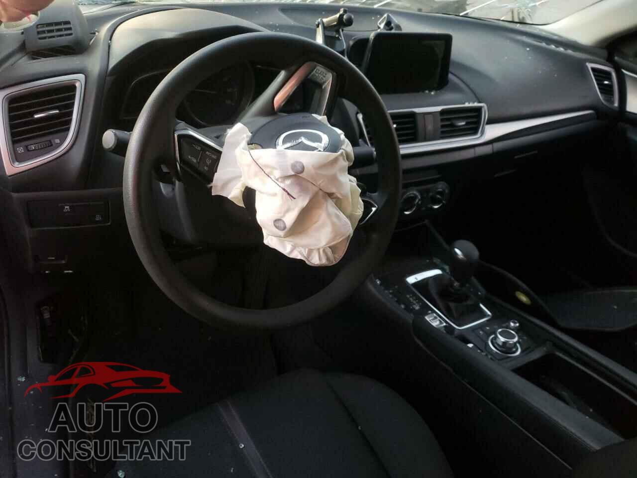 MAZDA 3 2018 - 3MZBN1U7XJM213539