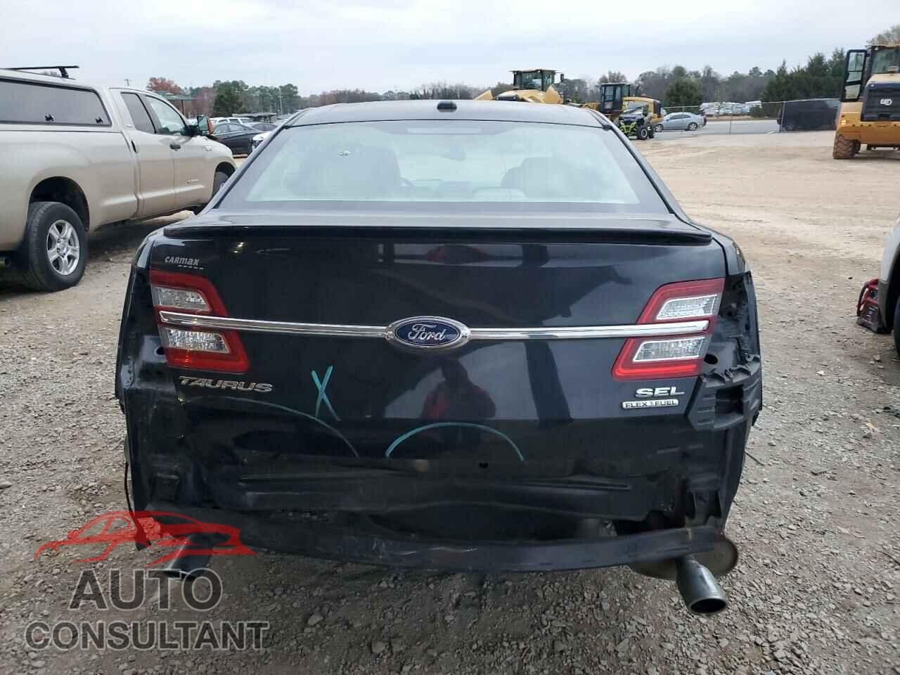 FORD TAURUS 2015 - 1FAHP2E80FG206207