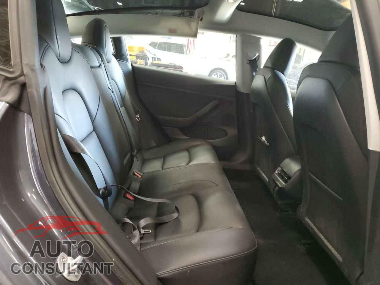 TESLA MODEL 3 2023 - 5YJ3E1EA4PF625437