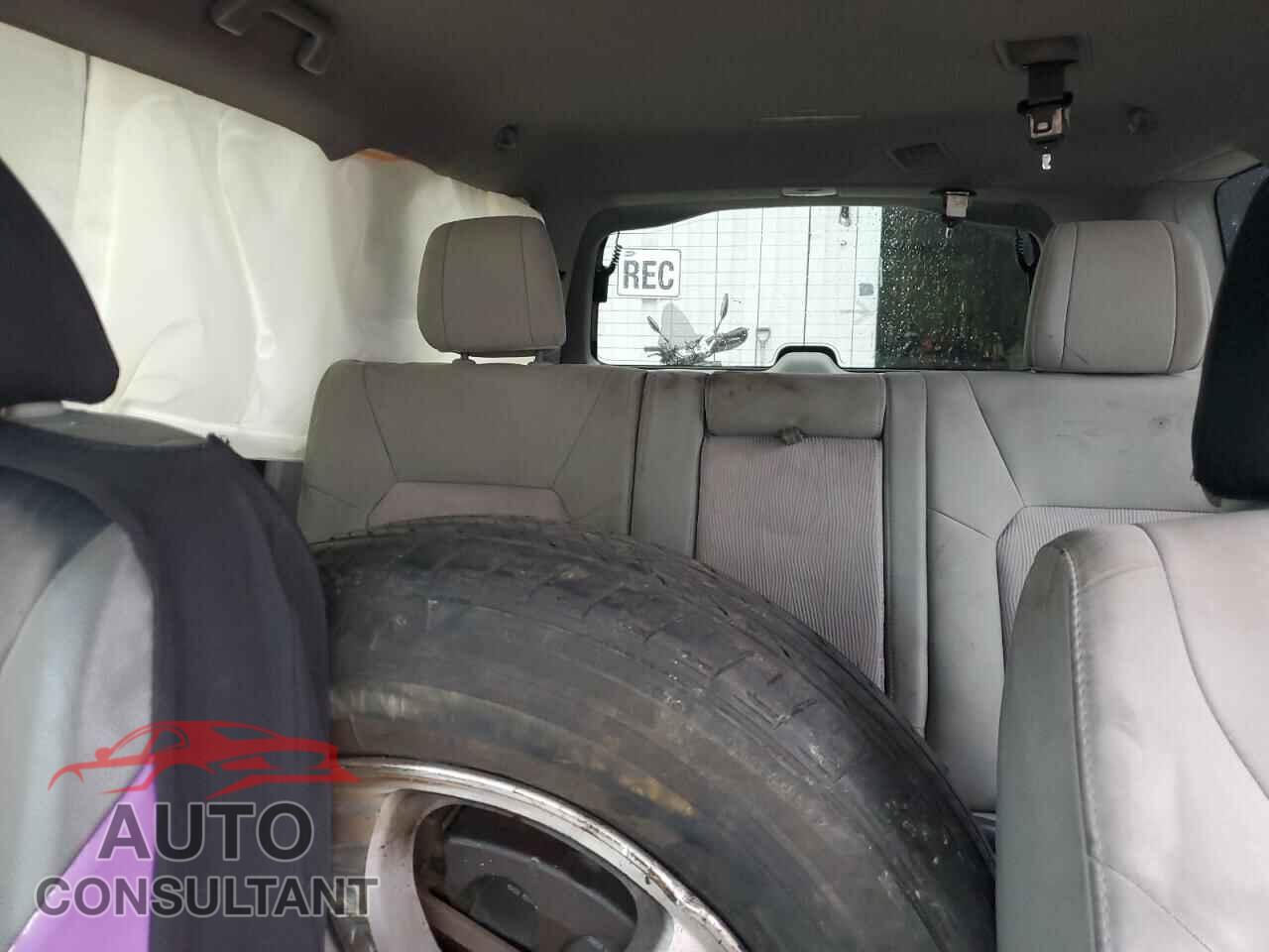 HONDA PILOT 2012 - 5FNYF4H44CB072437