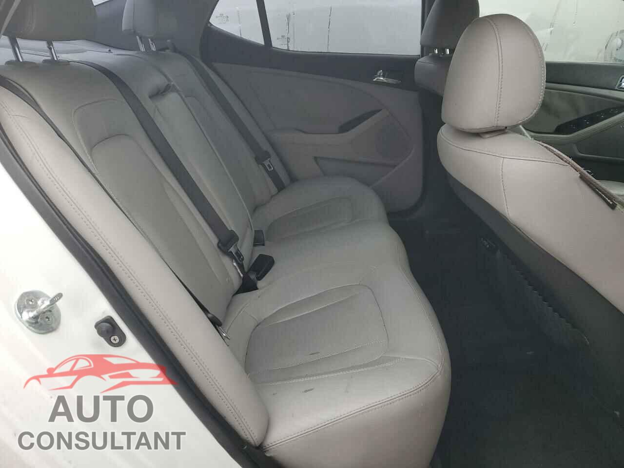KIA OPTIMA 2011 - KNAGN4A78B5086809