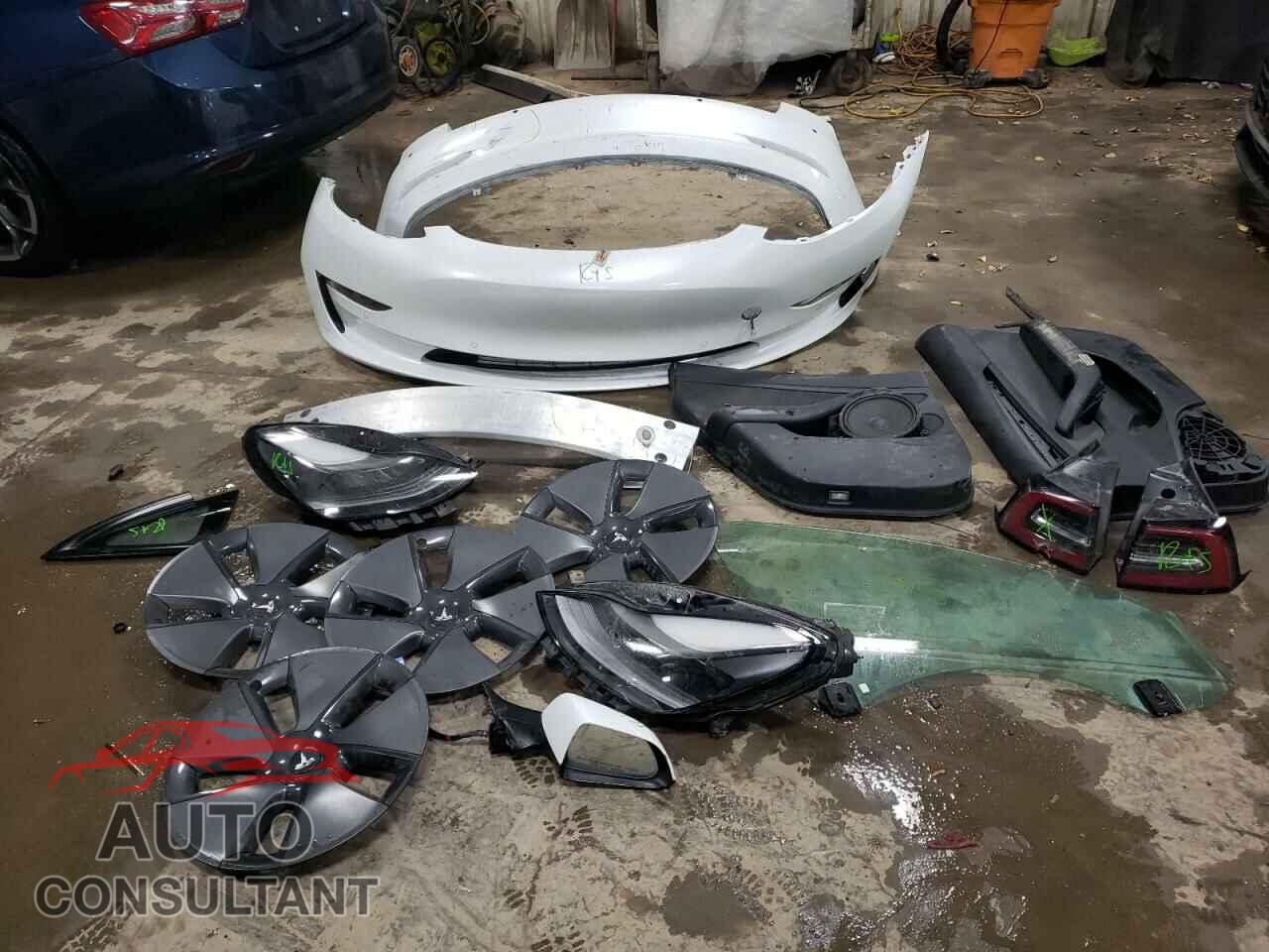 TESLA MODEL 3 2021 - 5YJ3E1EA1MF094547