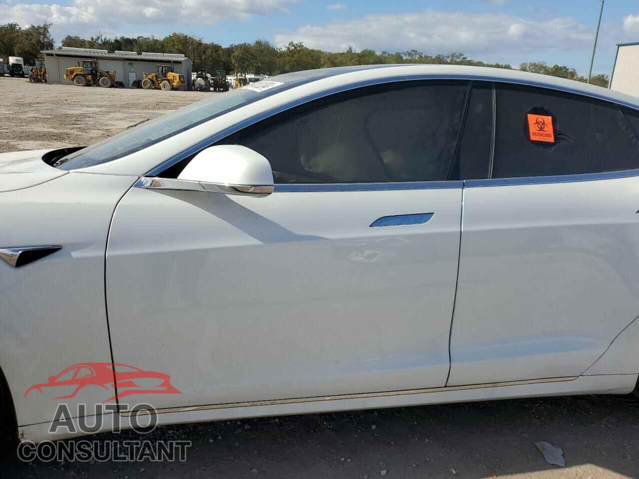 TESLA MODEL S 2017 - 5YJSA1E25HF192499