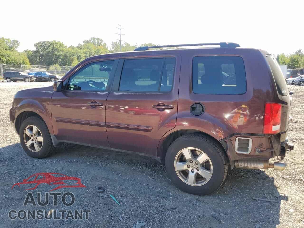 HONDA PILOT 2011 - 5FNYF4H4XBB013357