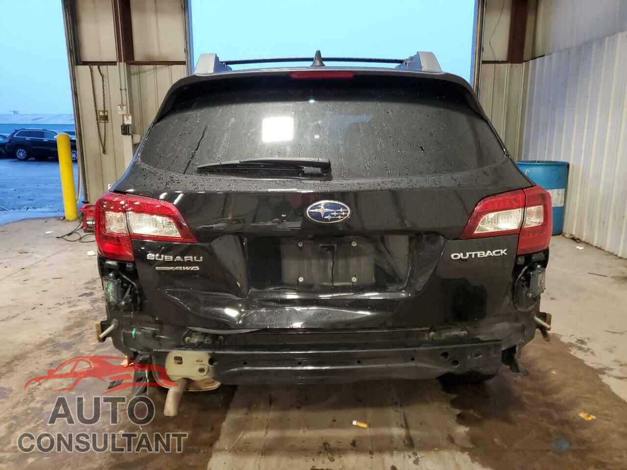 SUBARU OUTBACK 2018 - 4S4BSAHC5J3238557