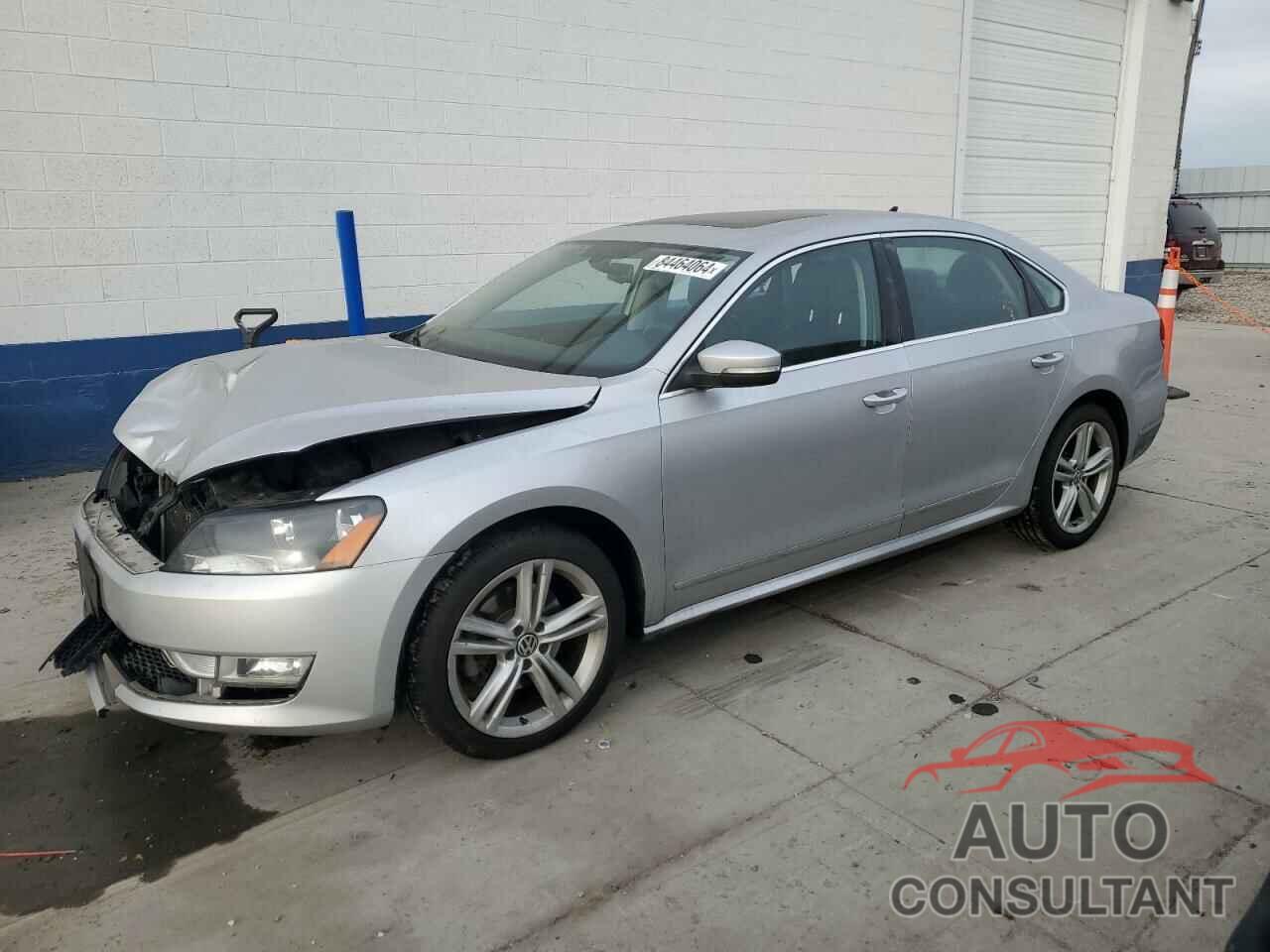 VOLKSWAGEN PASSAT 2013 - 1VWCN7A37DC037225