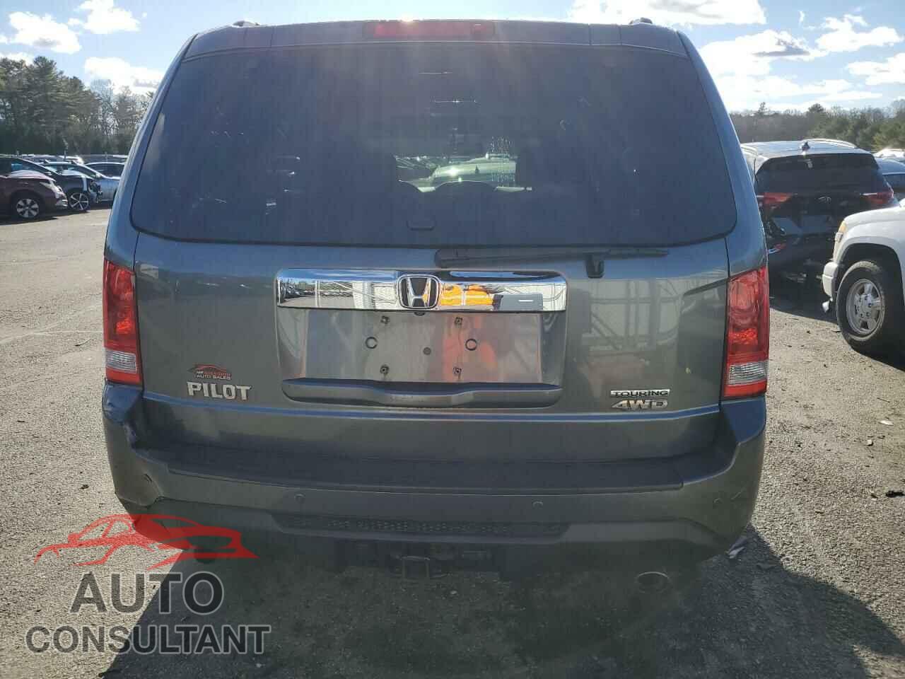 HONDA PILOT 2013 - 5FNYF4H97DB030857