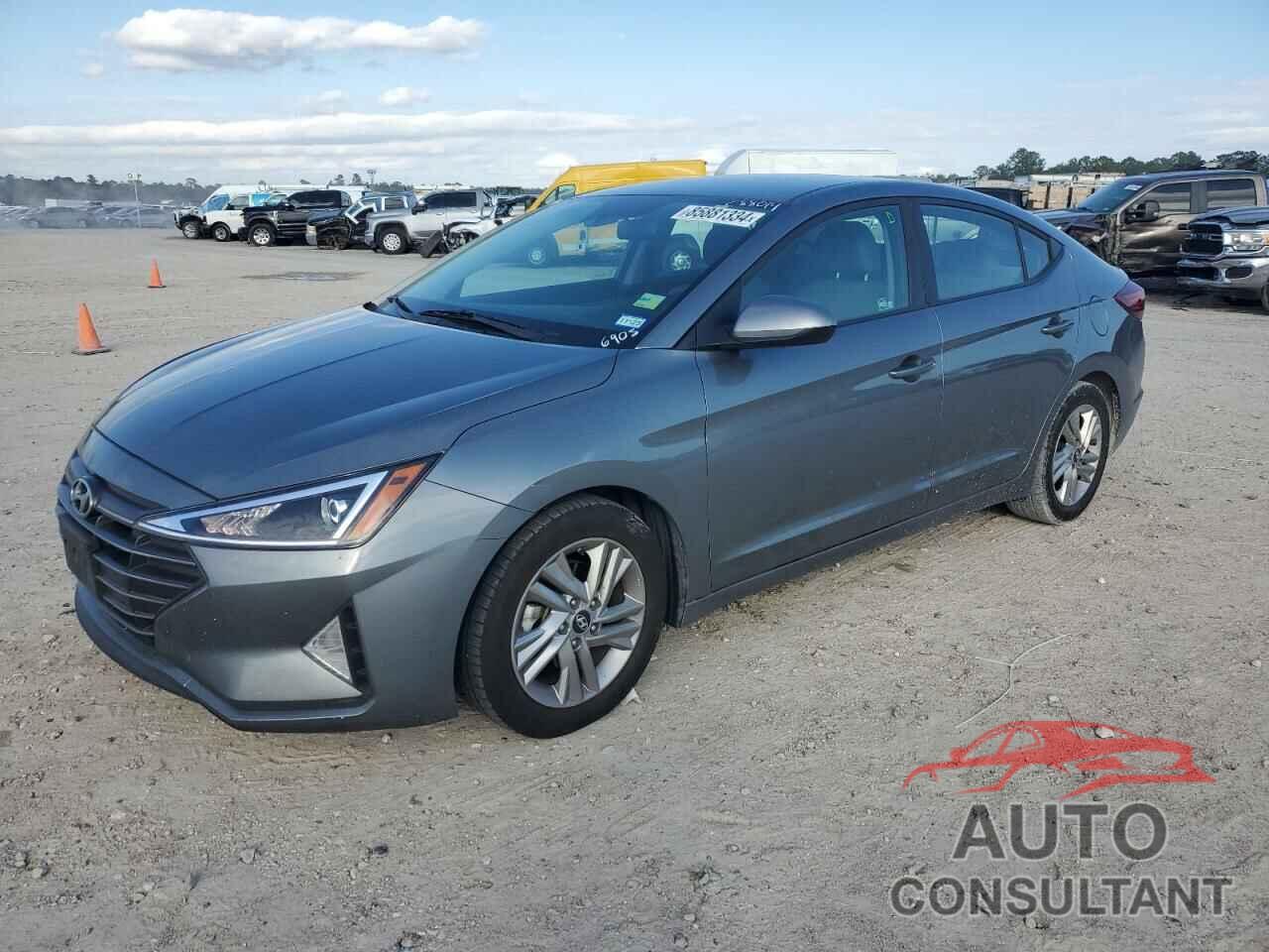 HYUNDAI ELANTRA 2019 - KMHD84LF8KU736905