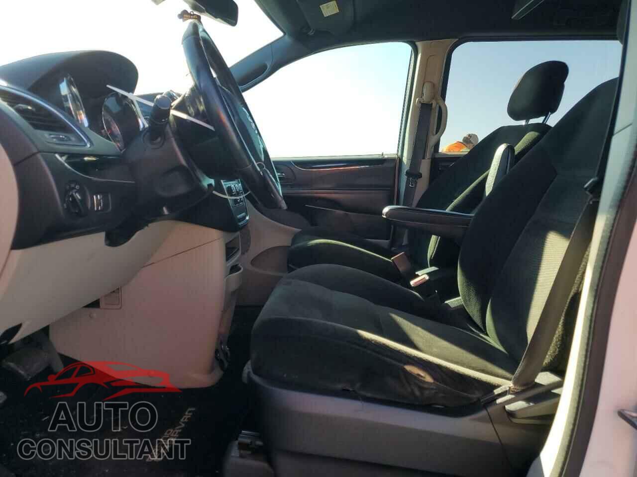 DODGE CARAVAN 2015 - 2C4RDGBG8FR659909