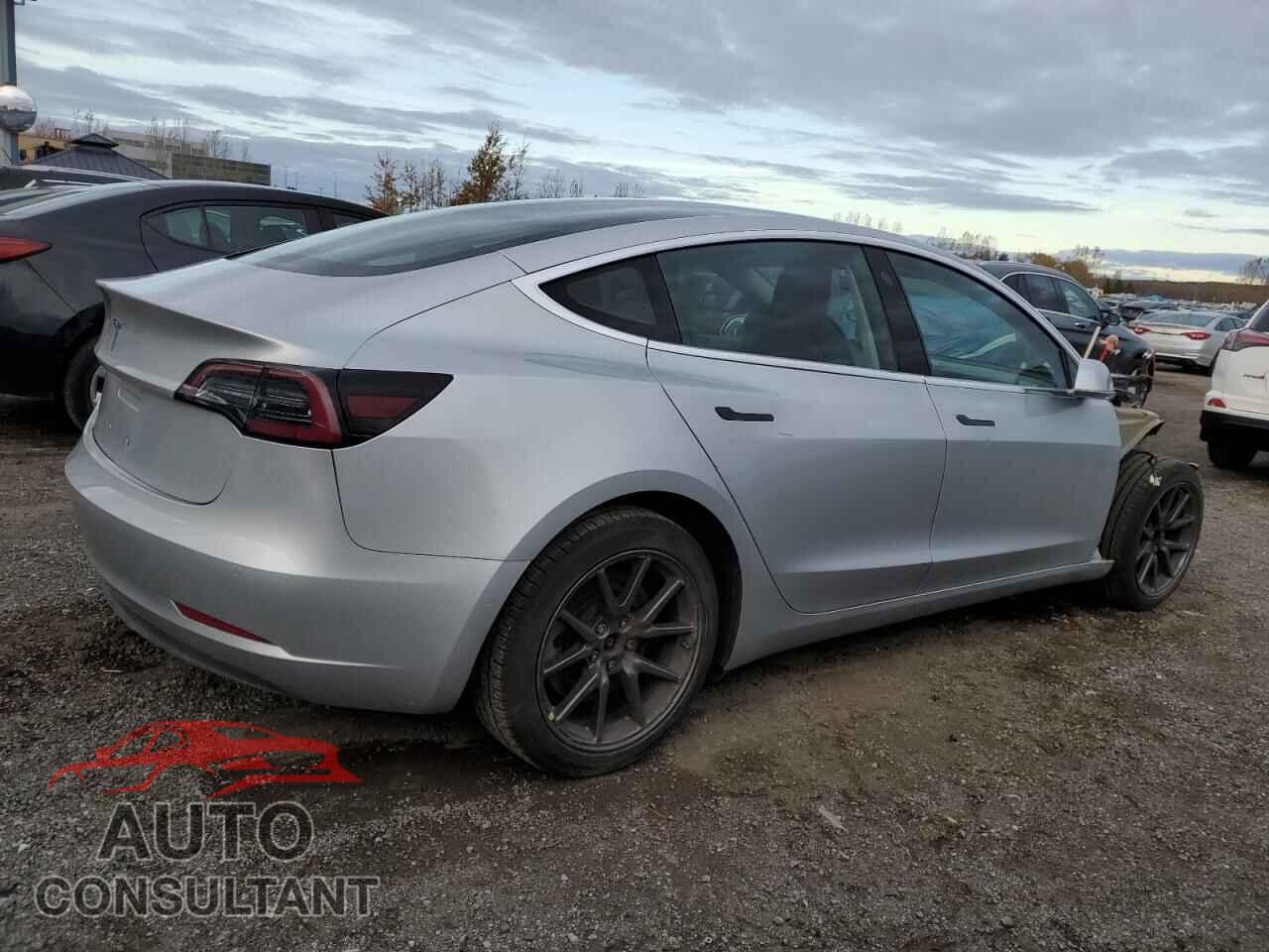 TESLA MODEL 3 2018 - 5YJ3E1EA2JF095735