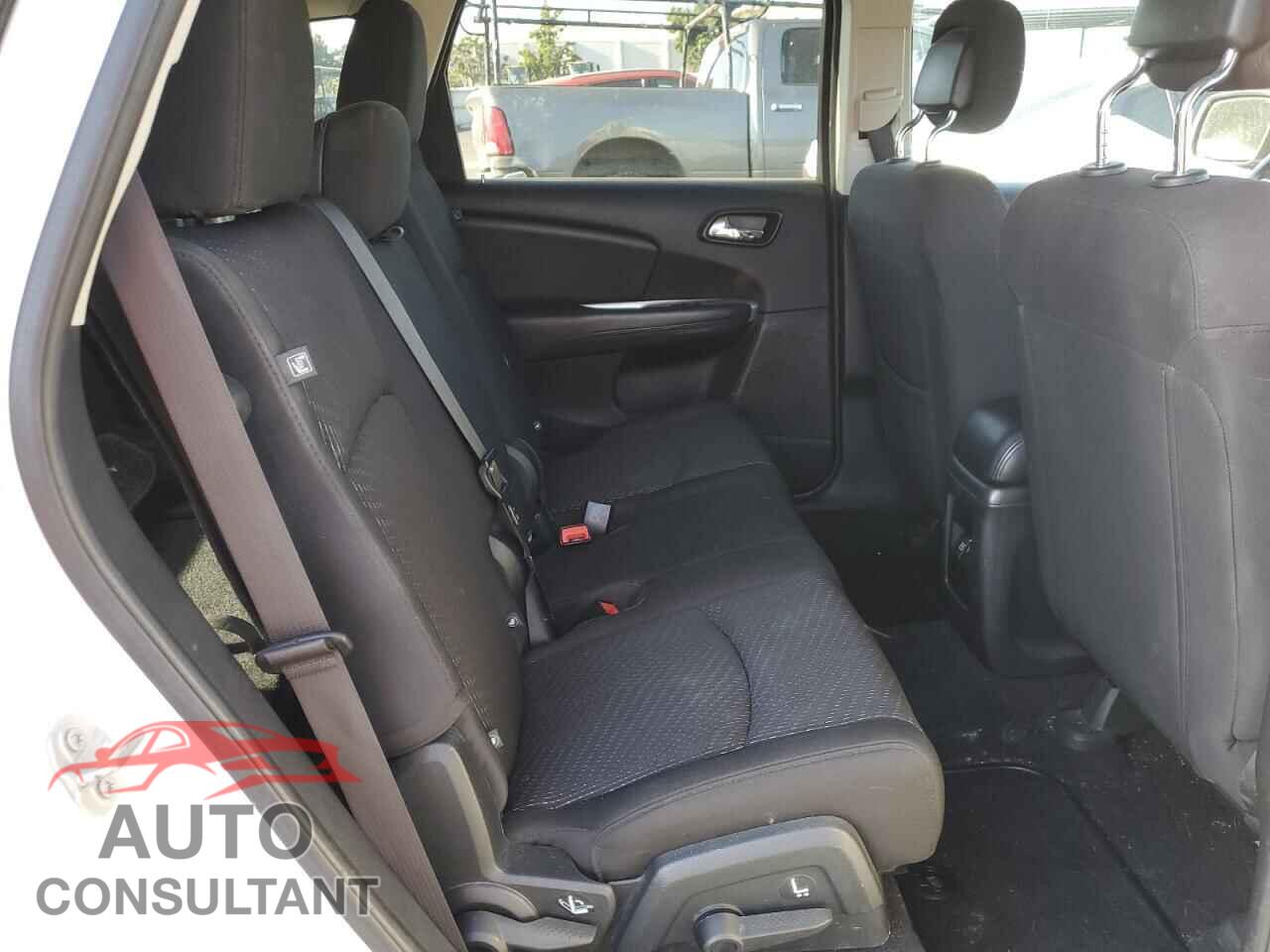 DODGE JOURNEY 2017 - 3C4PDCGGXHT613958