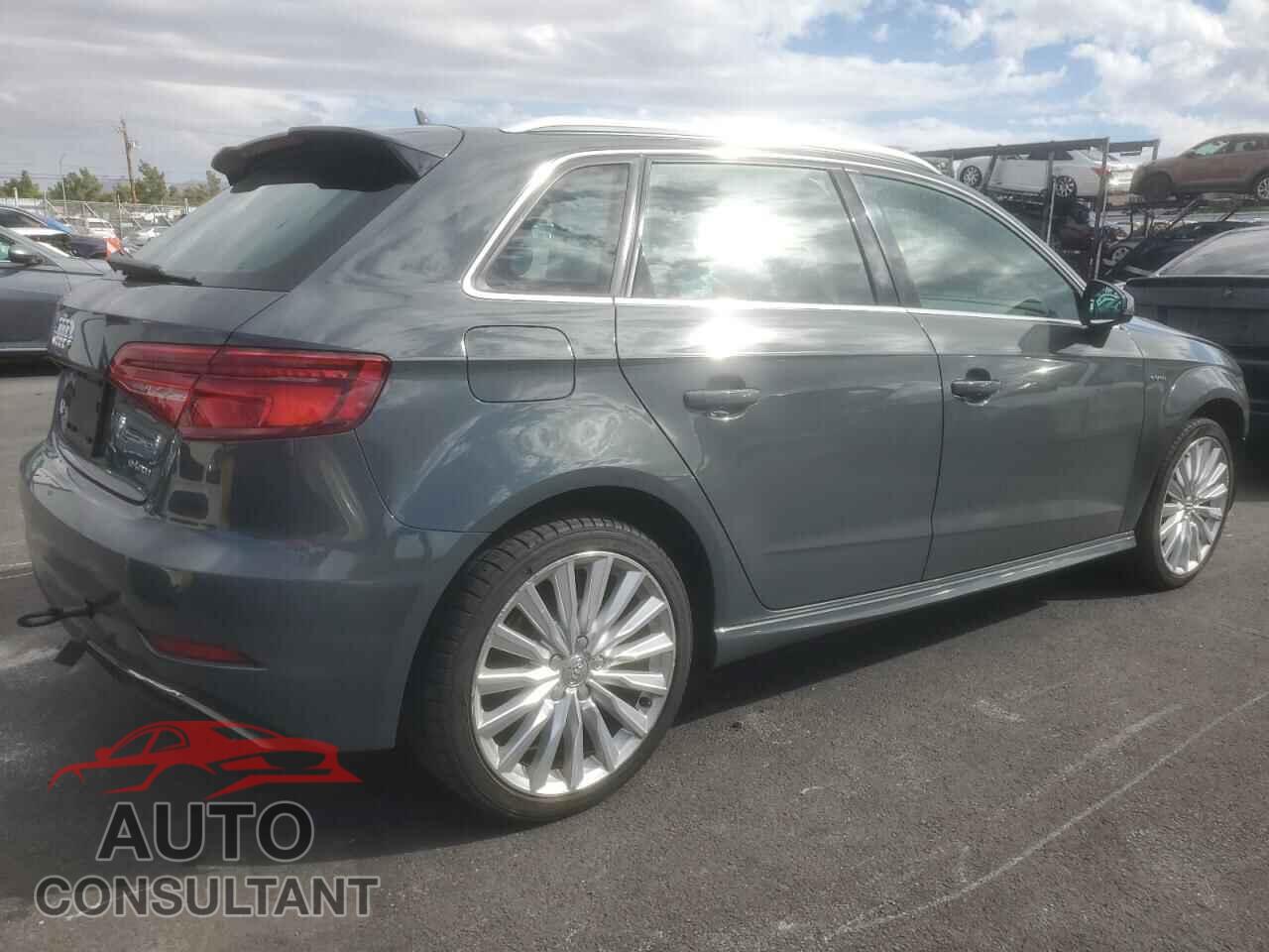 AUDI A3 2017 - WAUTPBFF7HA145992