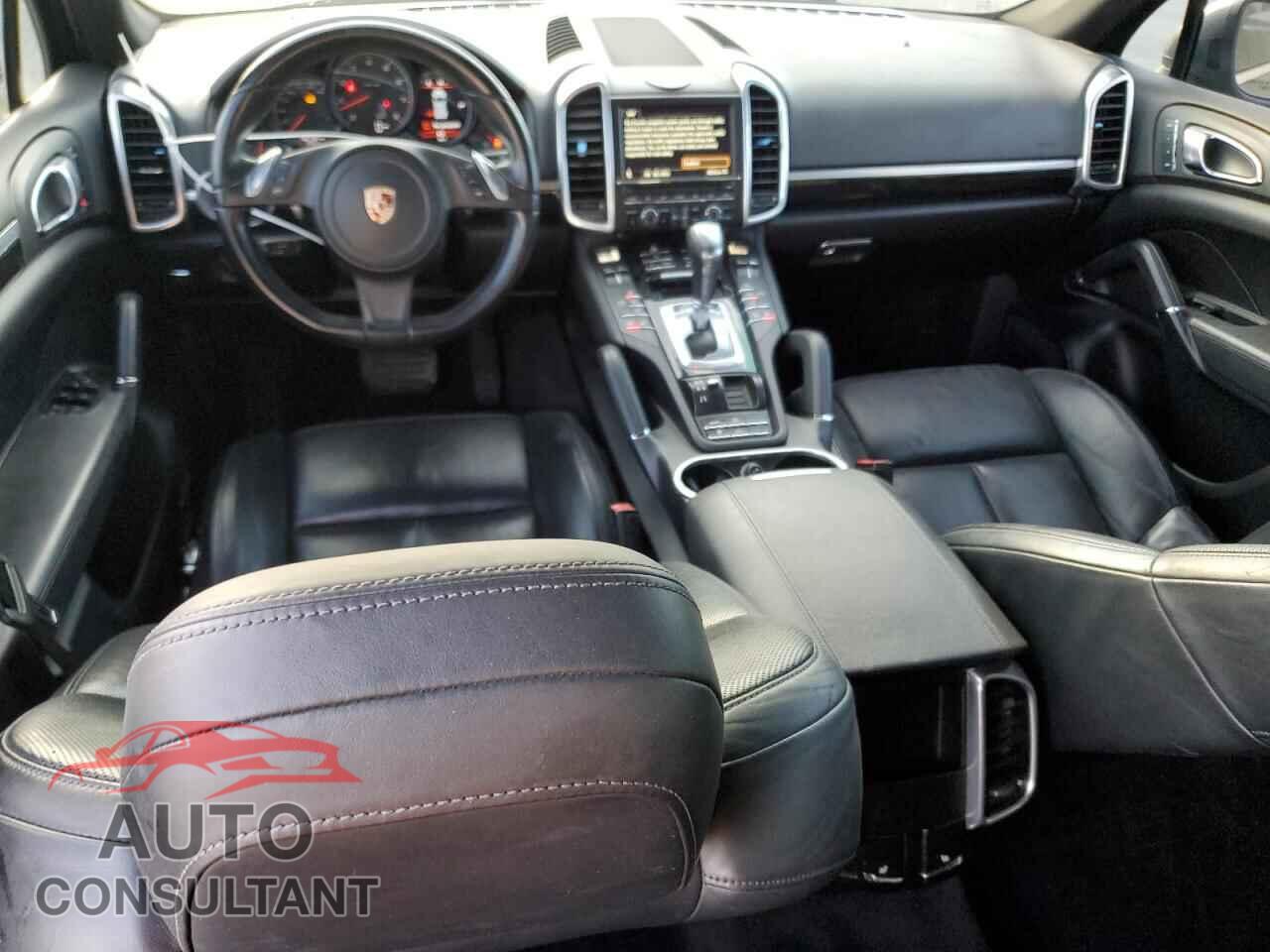 PORSCHE CAYENNE 2012 - WP1AA2A21CLA01124