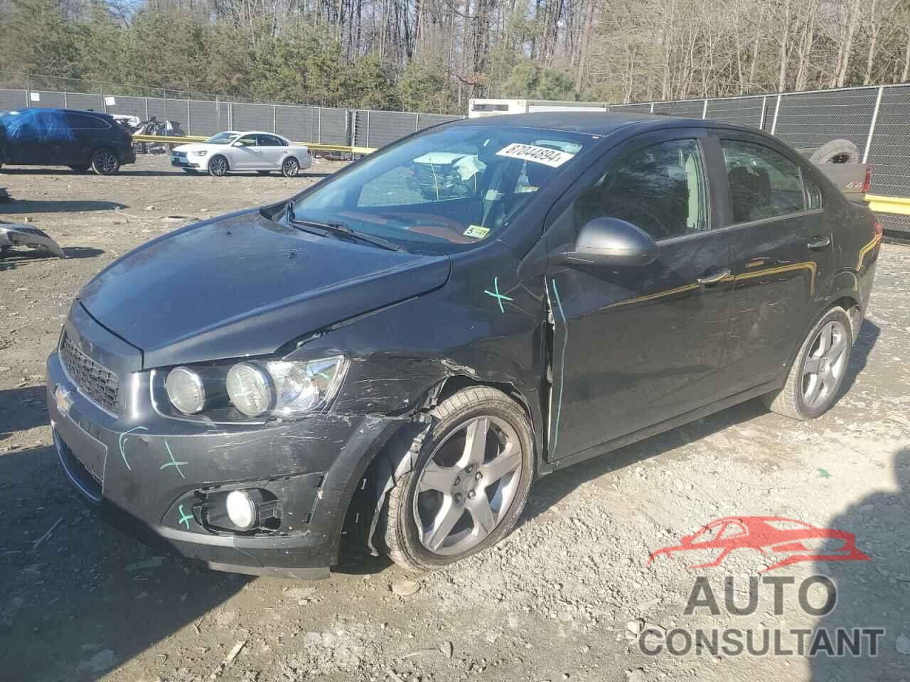 CHEVROLET SONIC 2015 - 1G1JE5SB8F4202497
